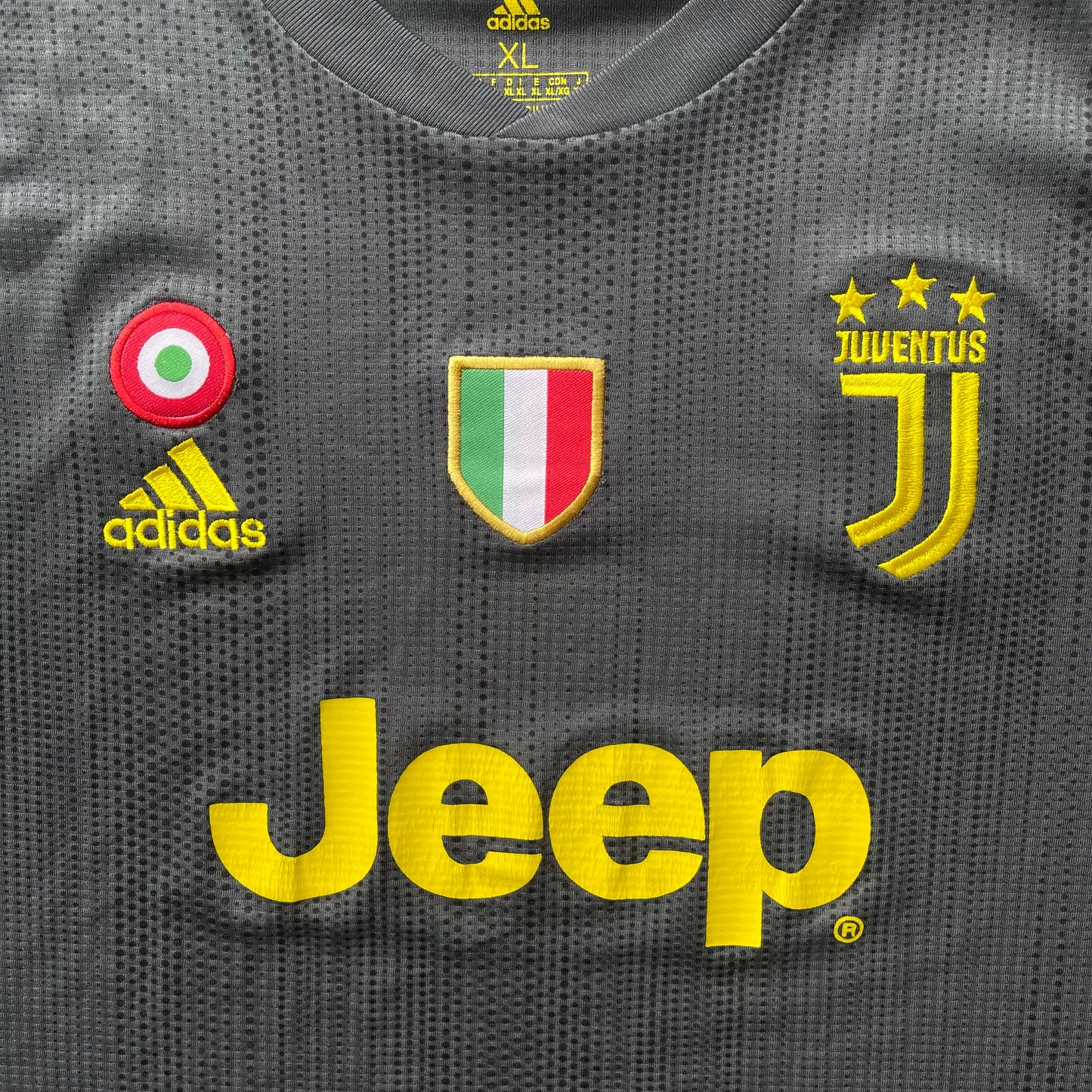 (XL) Adidas Champions League Juventus 2018-19 Soccer Jersey