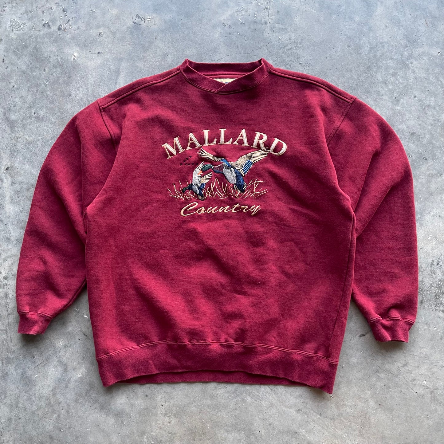 (XL) 90s Mallard Country Embroidered Duck Crewneck