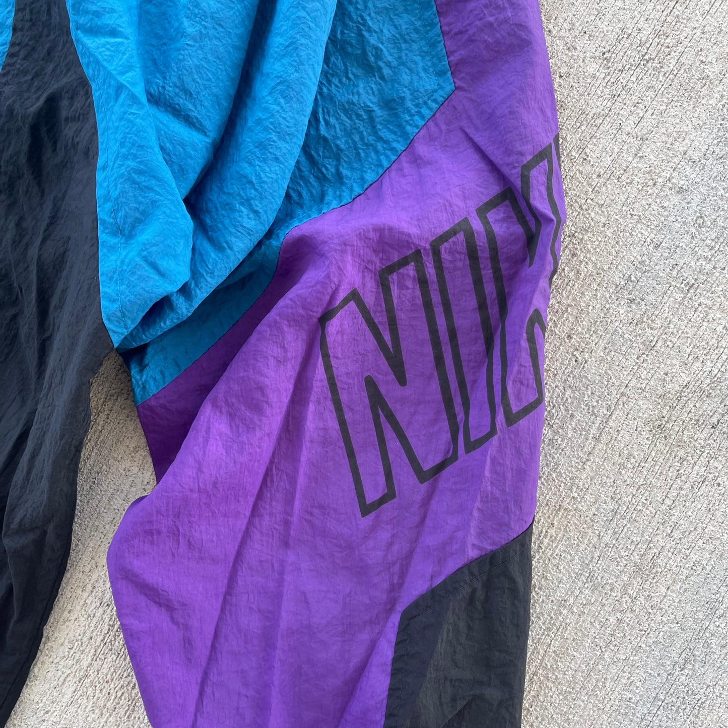 (M/L) 90s Nike Blue/Purple Windbreaker