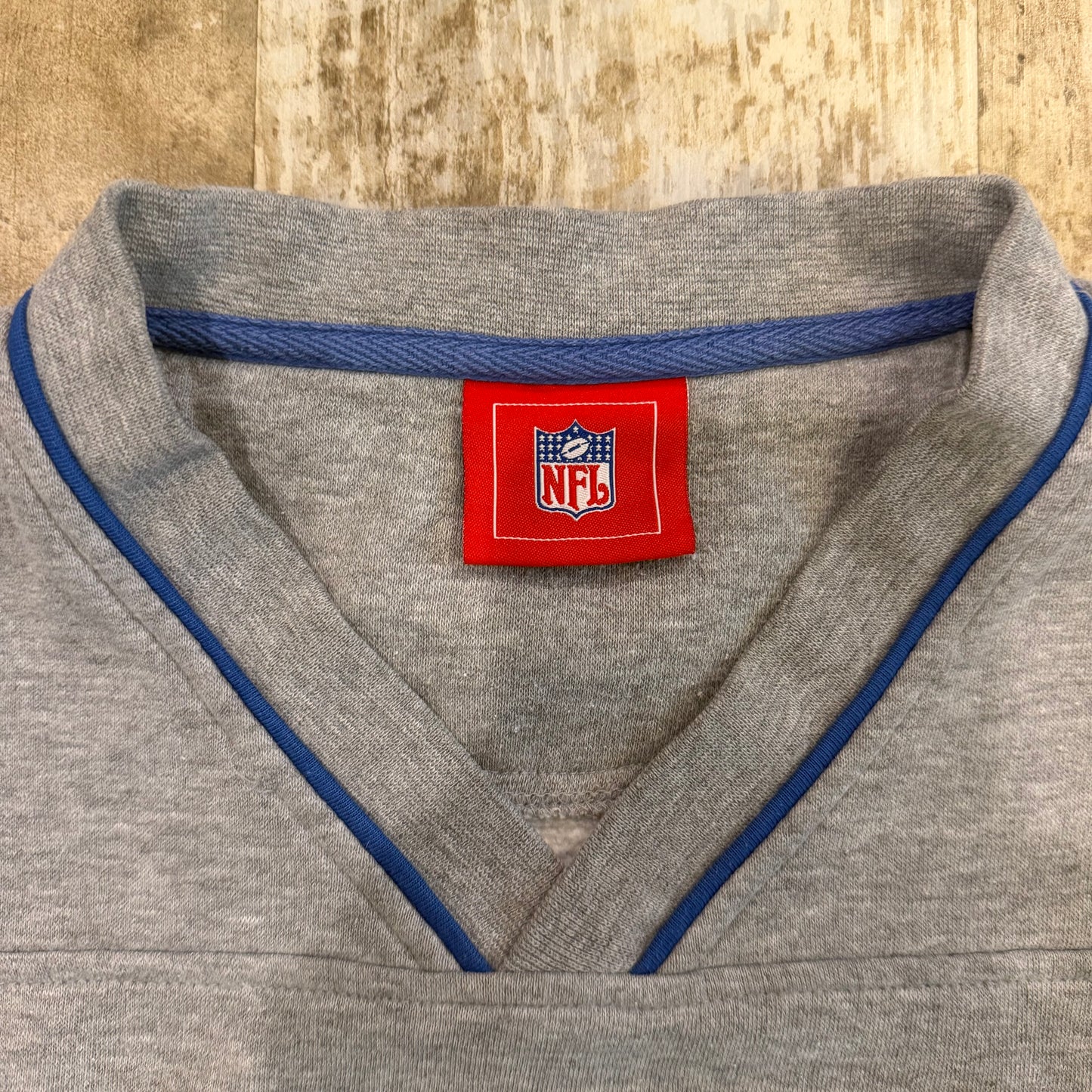 (L) Vintage 2000s Indianapolis Colts Gray NFL Crewneck