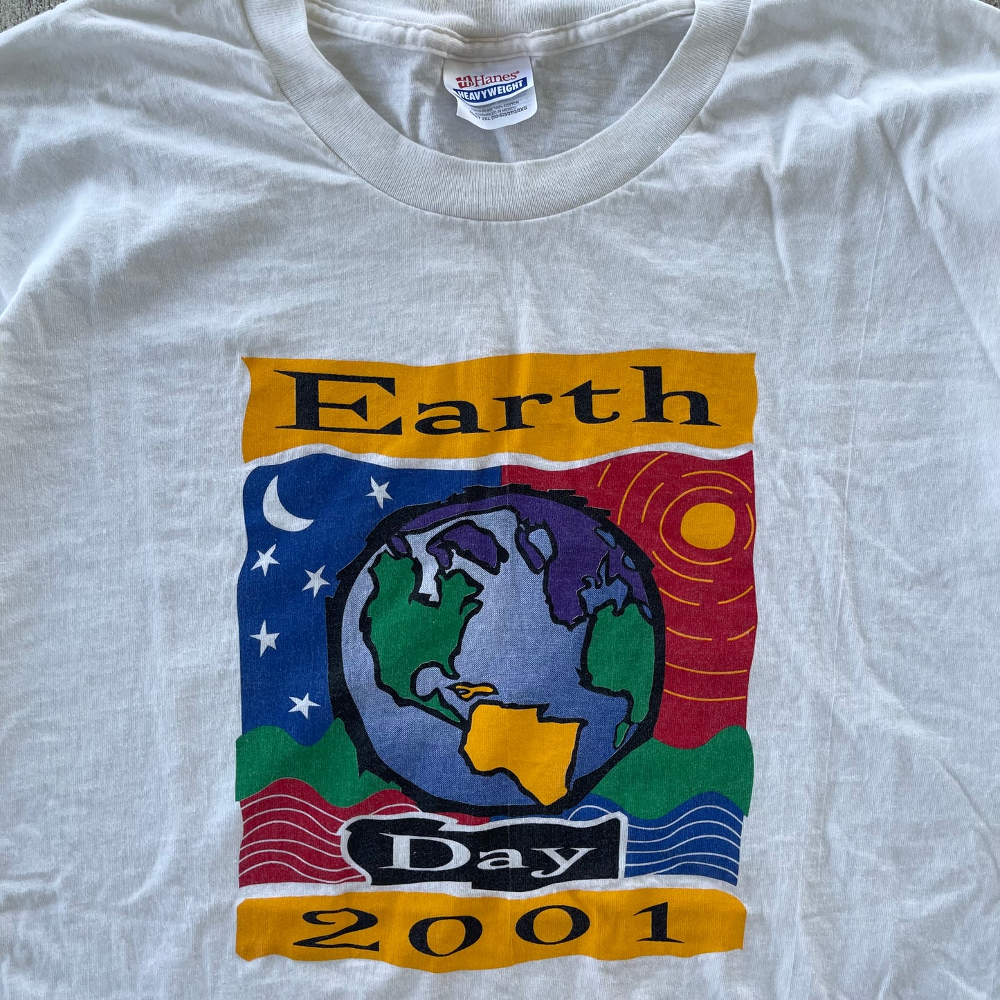 (XL) 2001 Earth Day Tee