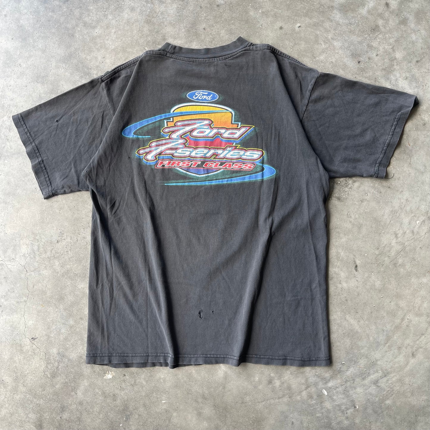 (M) 90s Ford 7 Series First Class Truck Graphic Thrashed Tee