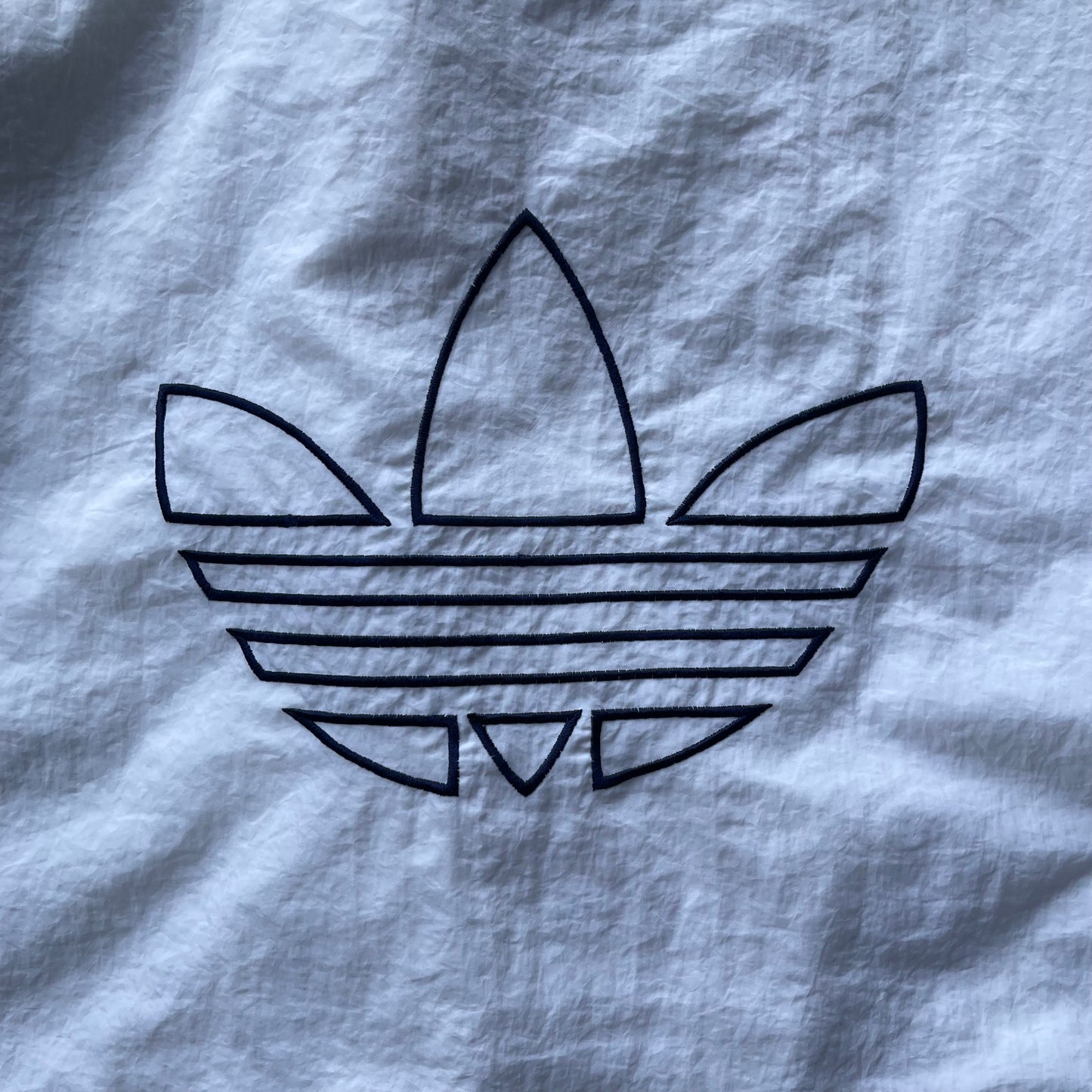 (M/L) 90s Adidas Embroidered Back Logo Windbreaker