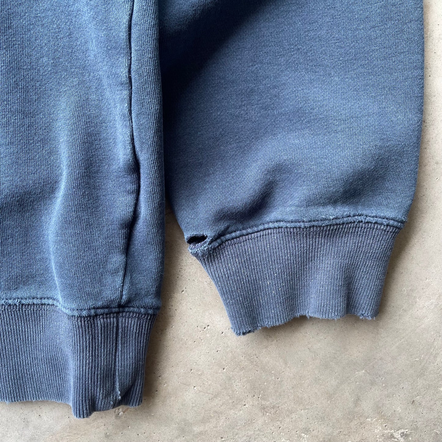 (L/XL) 90s Tommy Hilfiger Embroidered Crewneck
