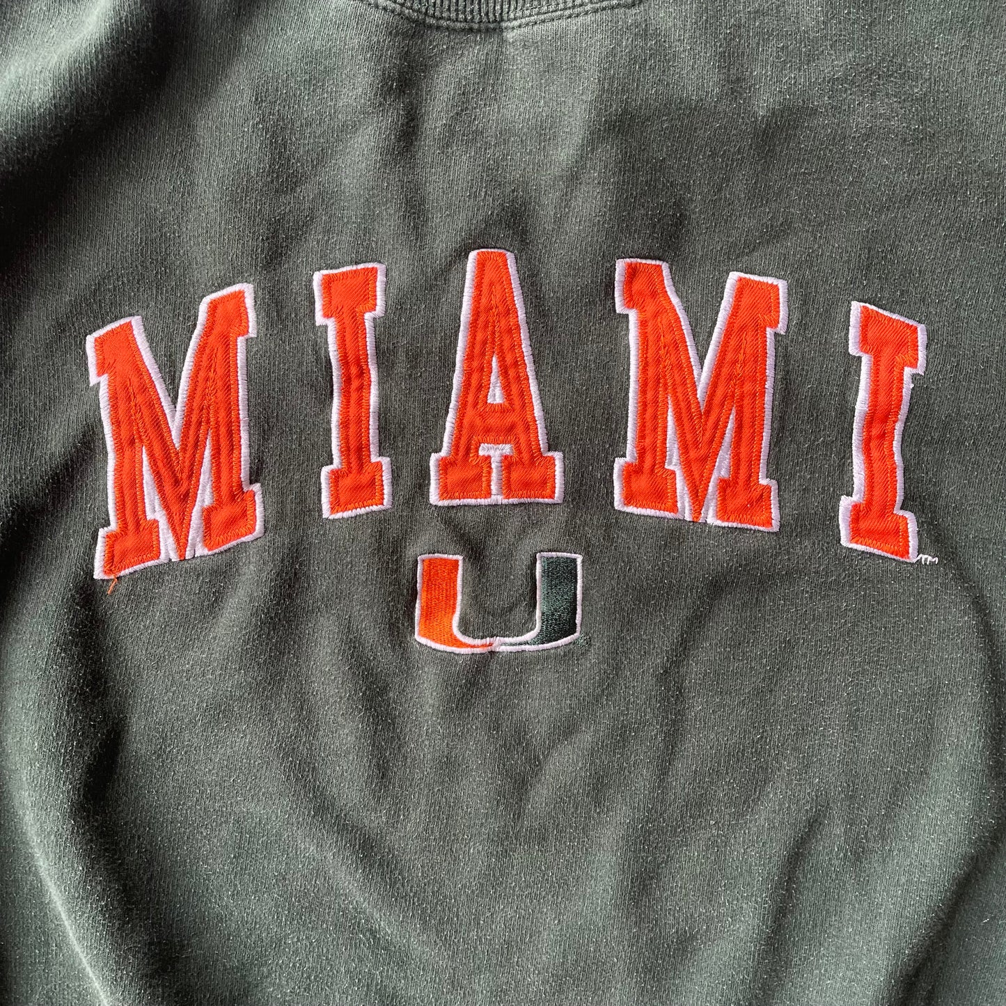 (XL) 00s University of Miami Hurricanes Embroidered Crewneck