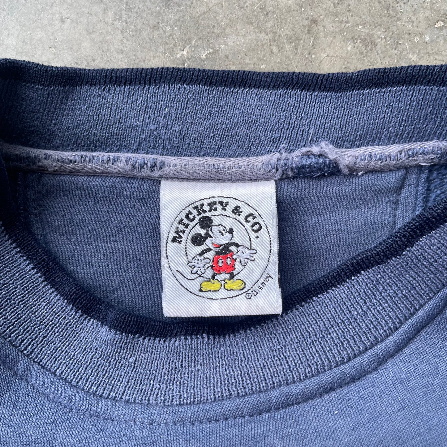 (L) Vintage Disney Mickey Mouse Embroidered Logo Crewneck