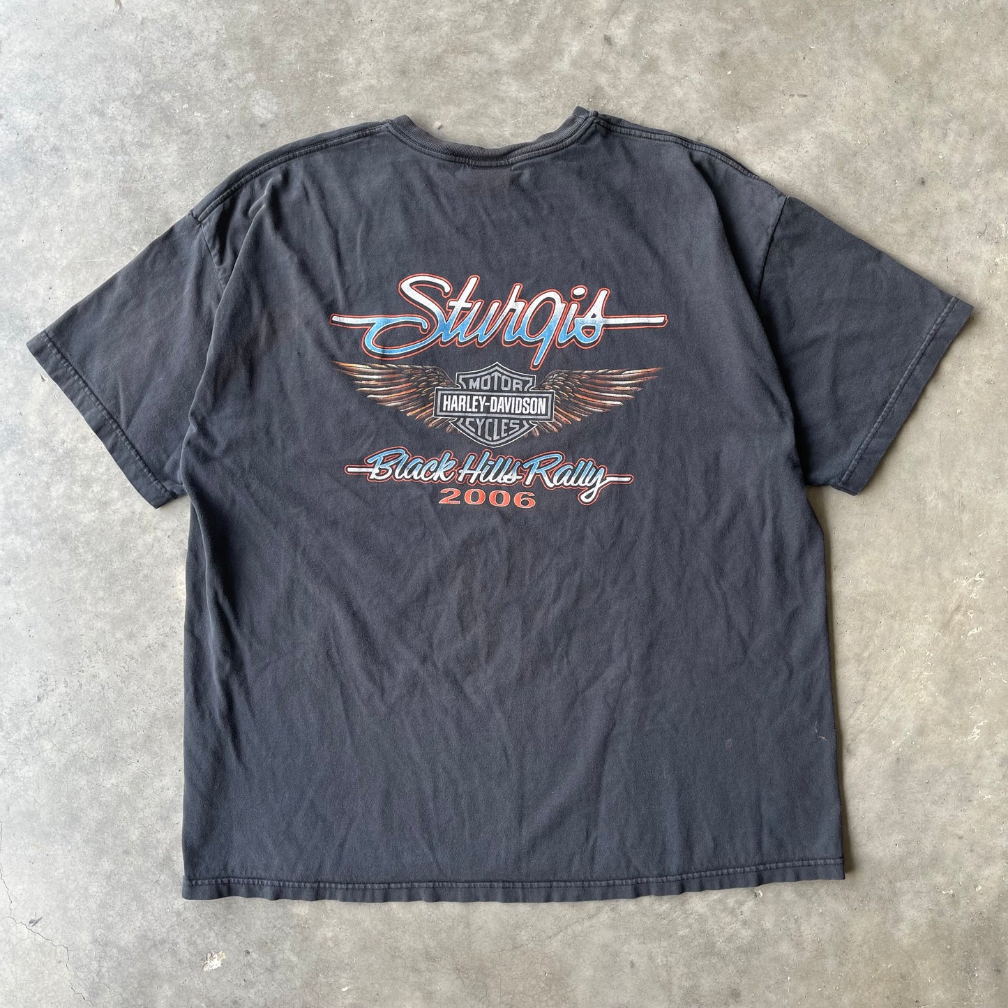 (XL/2XL) '06 Harley Davidson Sturgis Black Hills Rally Pocket Tee