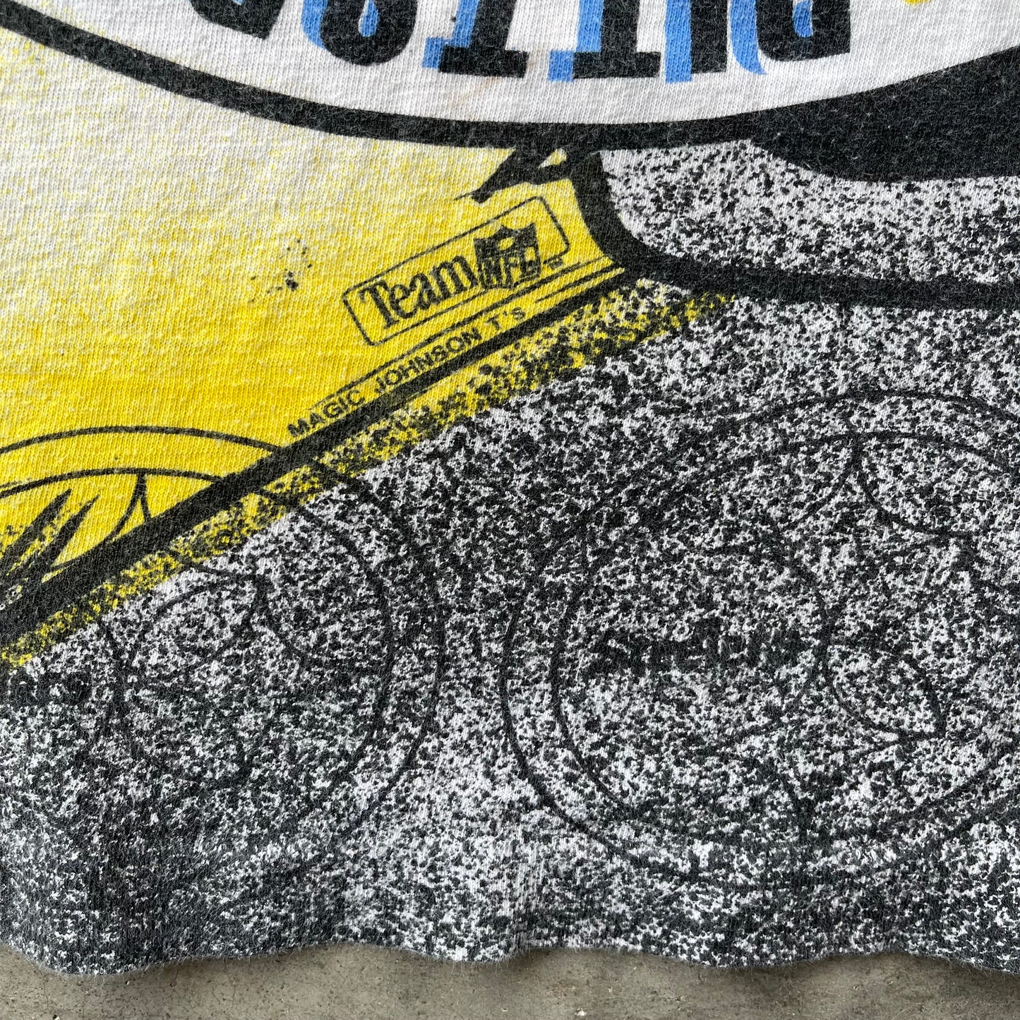 (S/M) 90s Pittsburgh Steelers NFL All Over Print Magic Johnson Tee