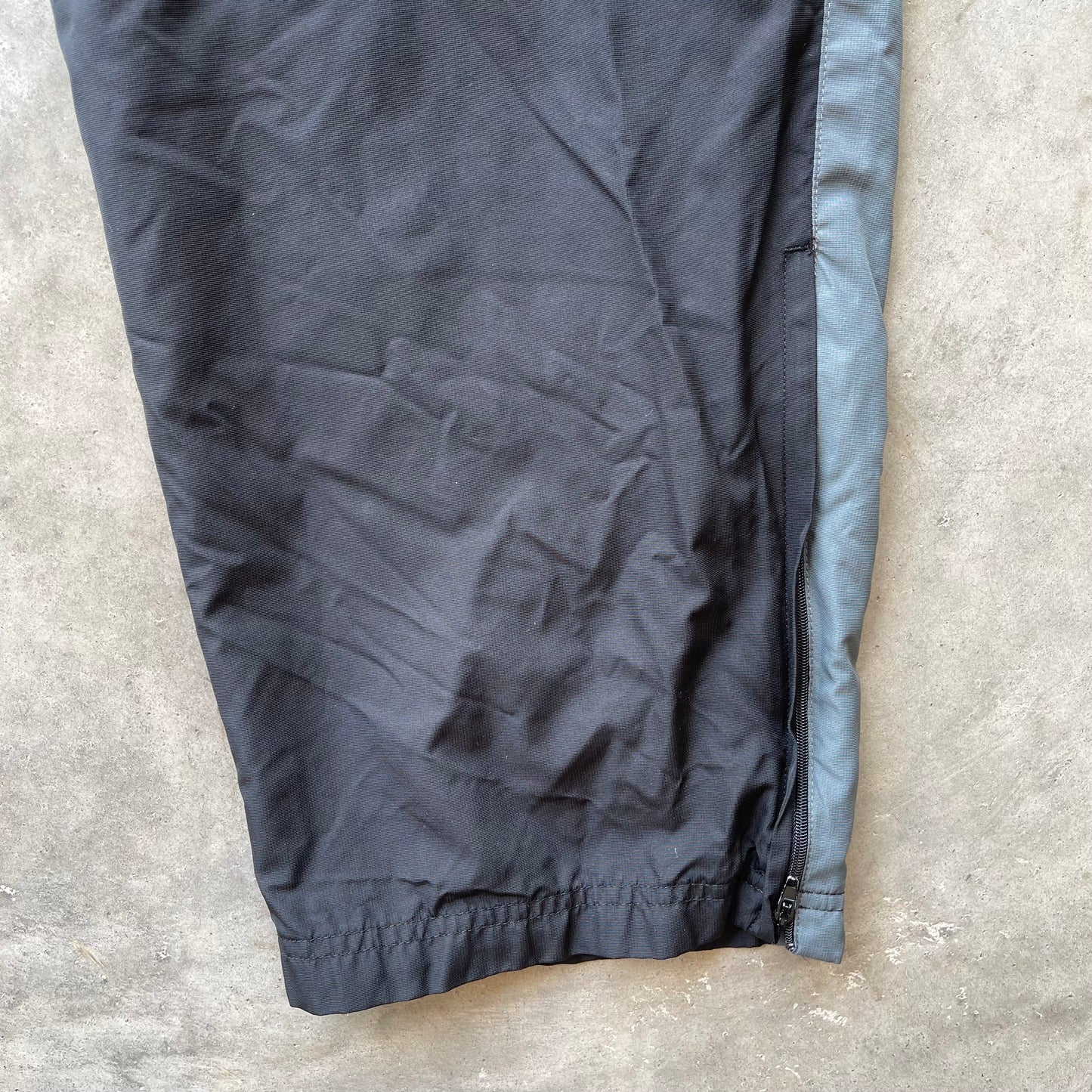 (M) Black Grey Lined Track Pants