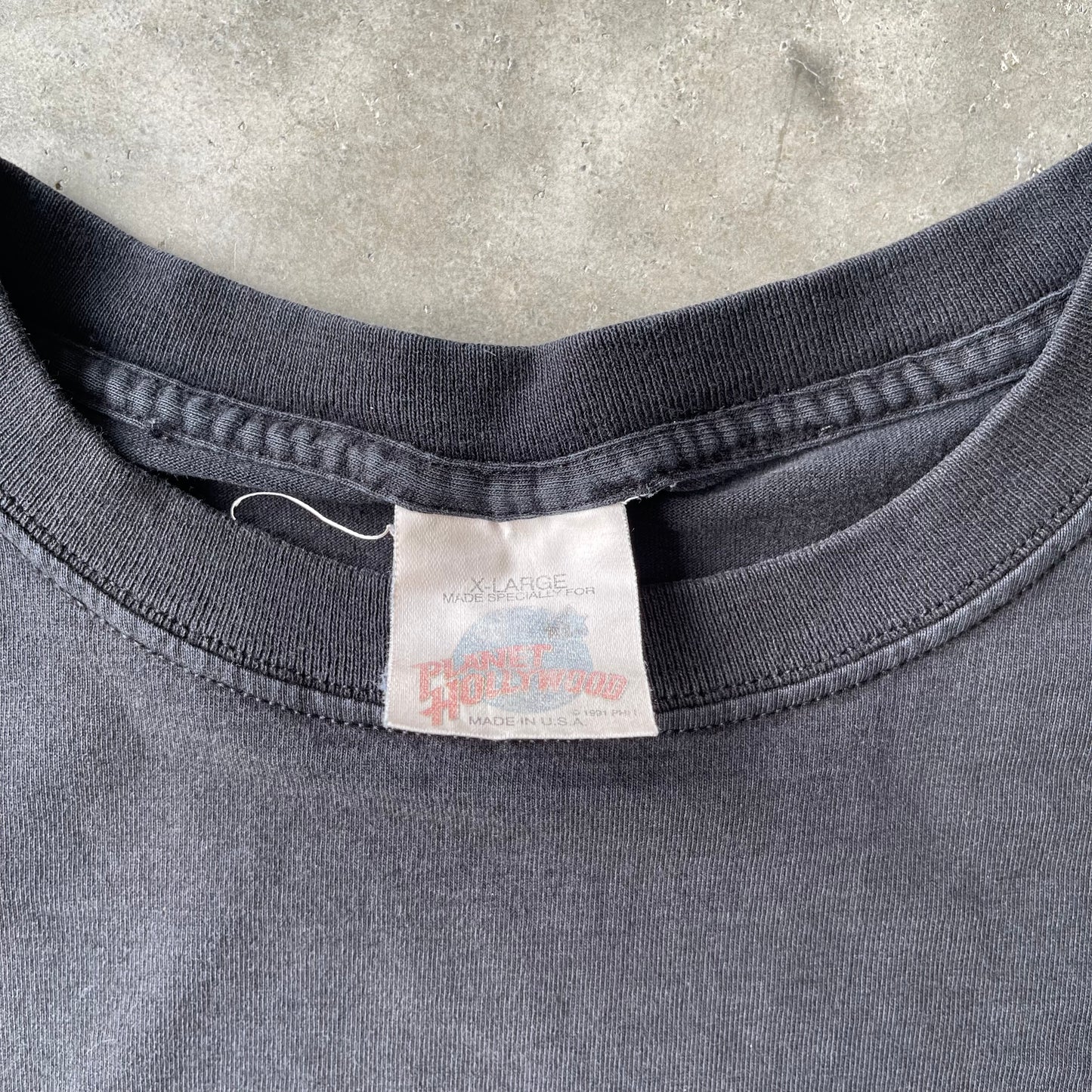 (XL) 90s Planet Hollywood "Edmonton" Embroidered Tee