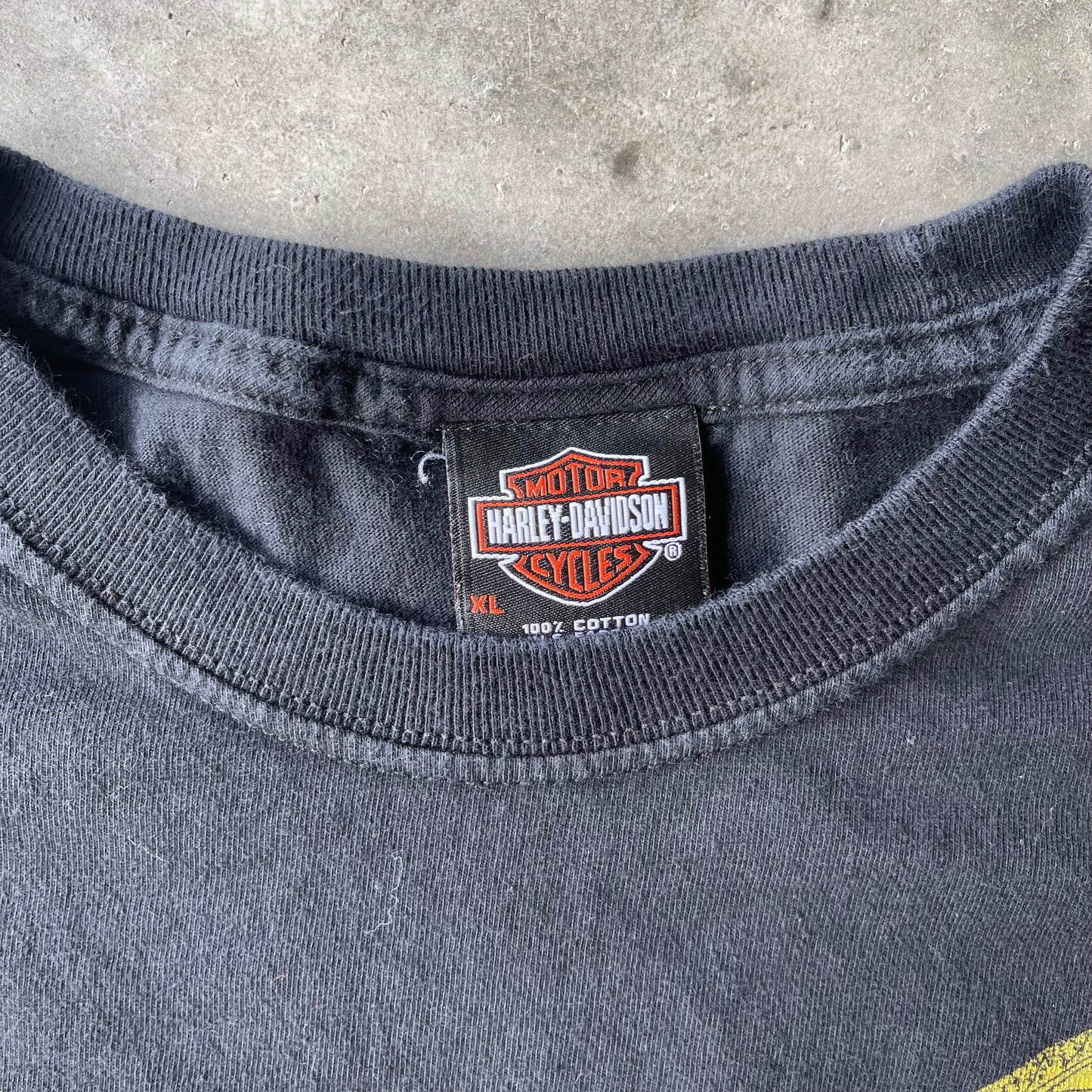 (L) '04 Harley Davidson Montana Motorcycles Tee
