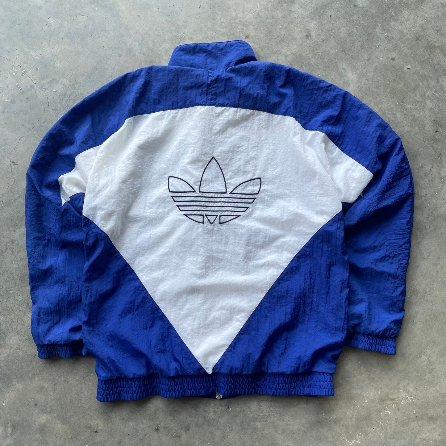 (M/L) 90s Adidas Embroidered Back Logo Windbreaker