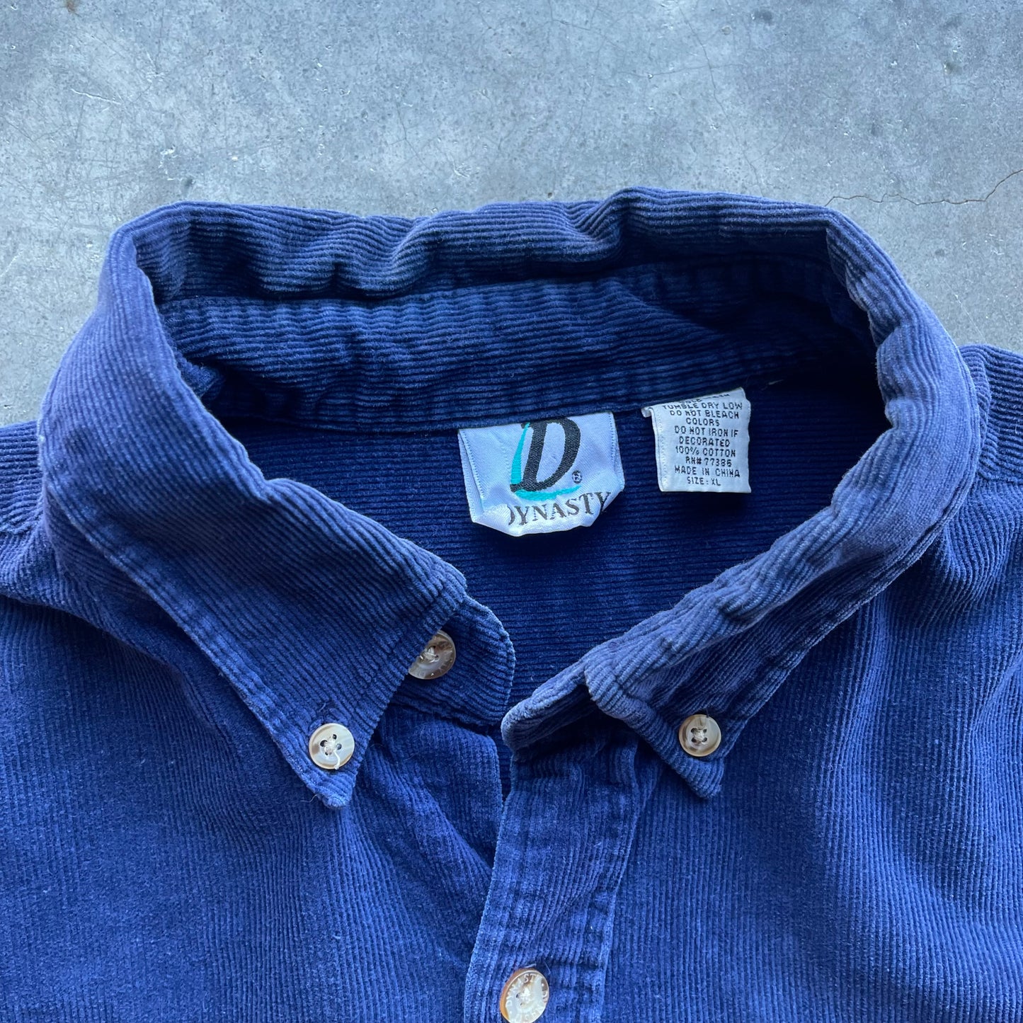 (XL) 90s Miami Dolphins Corduroy Buttoned Embroidered Shirt