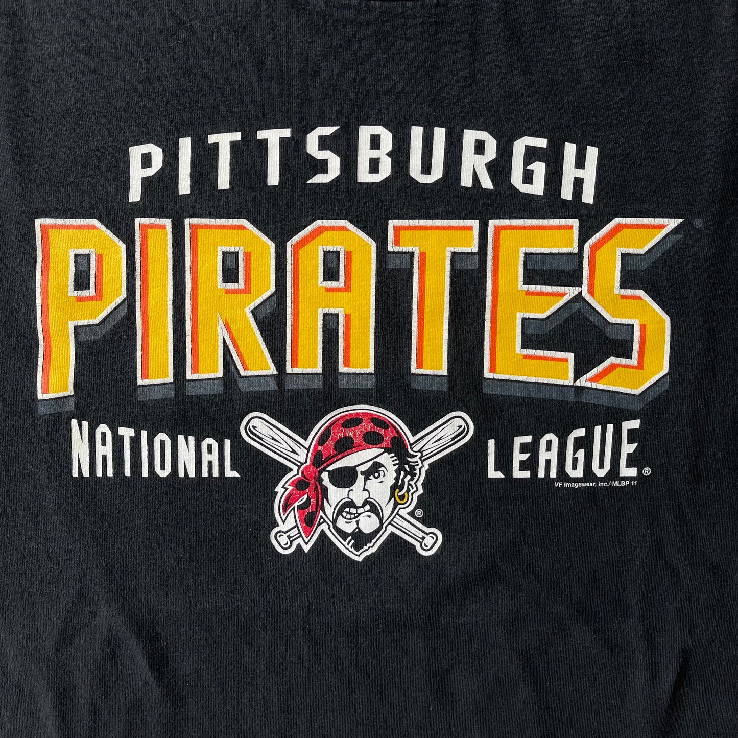 (L) 2011 Pittsburgh Pirates MLB Baseball Tee