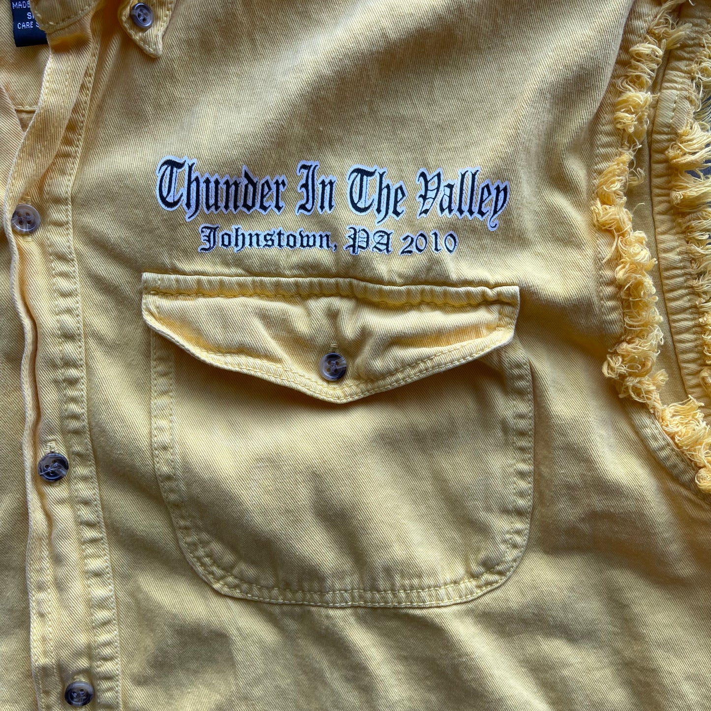(XL) 2010 Biker's Club "Thunder in the Valley" Y2K Cross Sleeveless Shirt