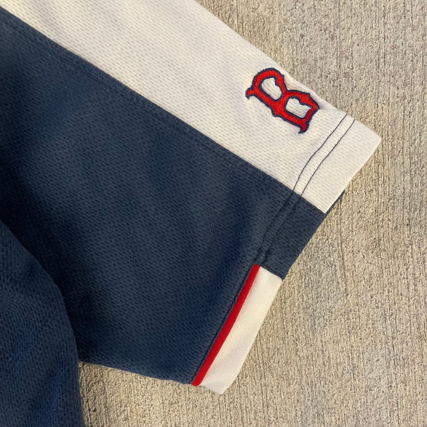 (M/L) 00s Boston Red Sox Henley Tee