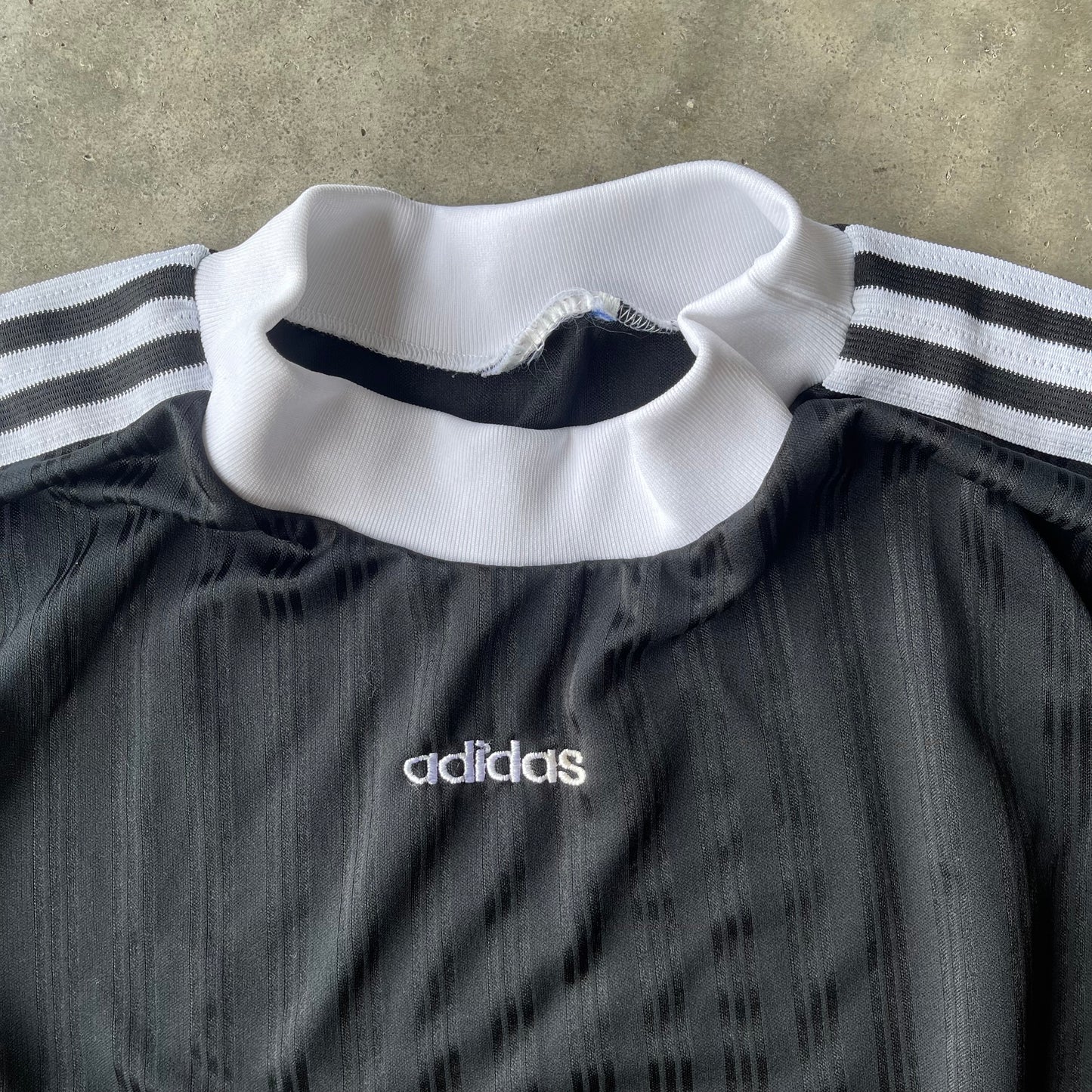 (L) 90s Adidas Black Soccer Jersey