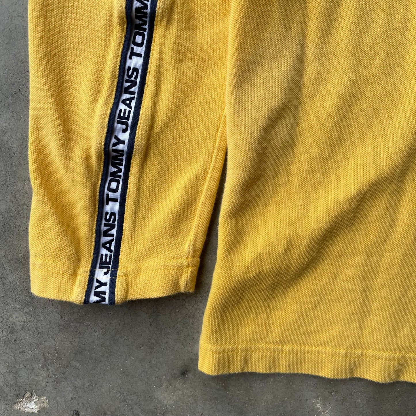 (M/L) 90s Tommy Hilfiger Jeans Yellow Long Sleeve Tee