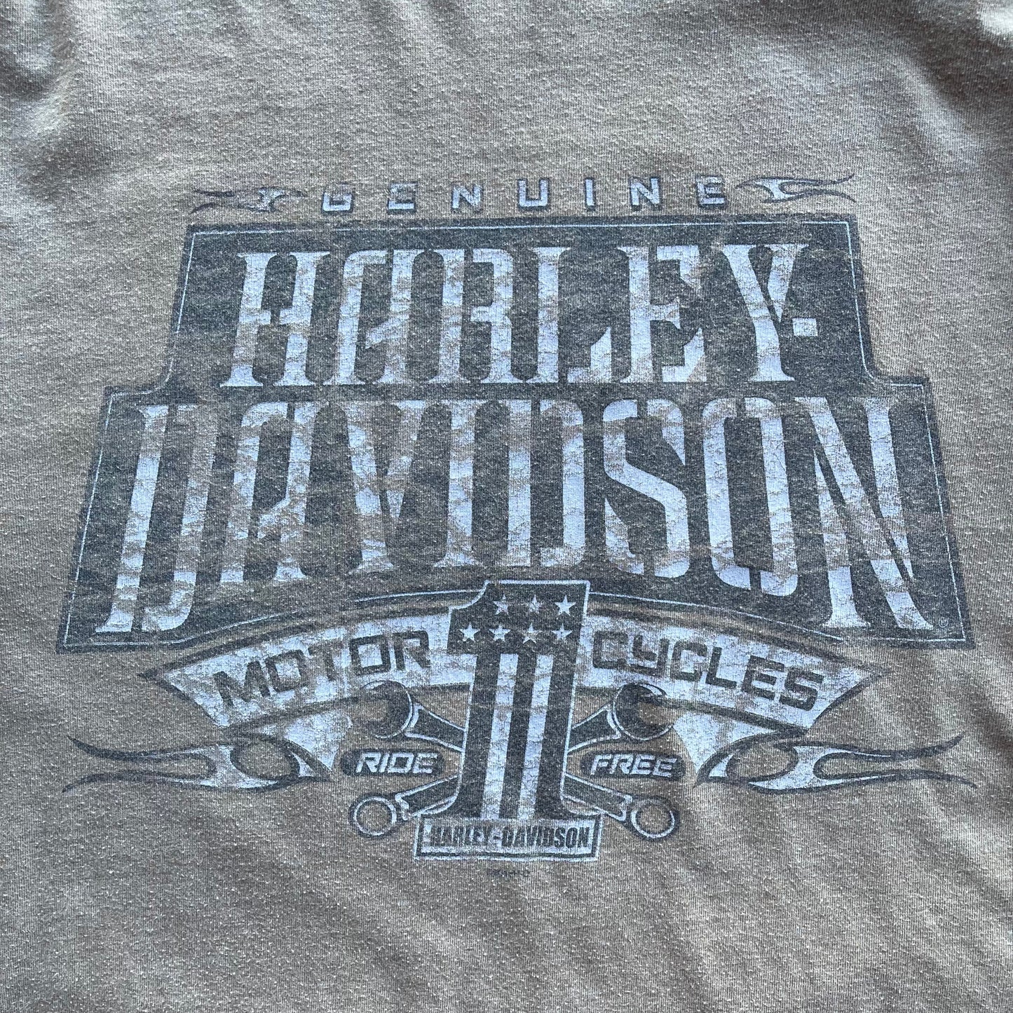 (L) Harley Davidson Chandler Eagle Brown Long Sleeve Tee