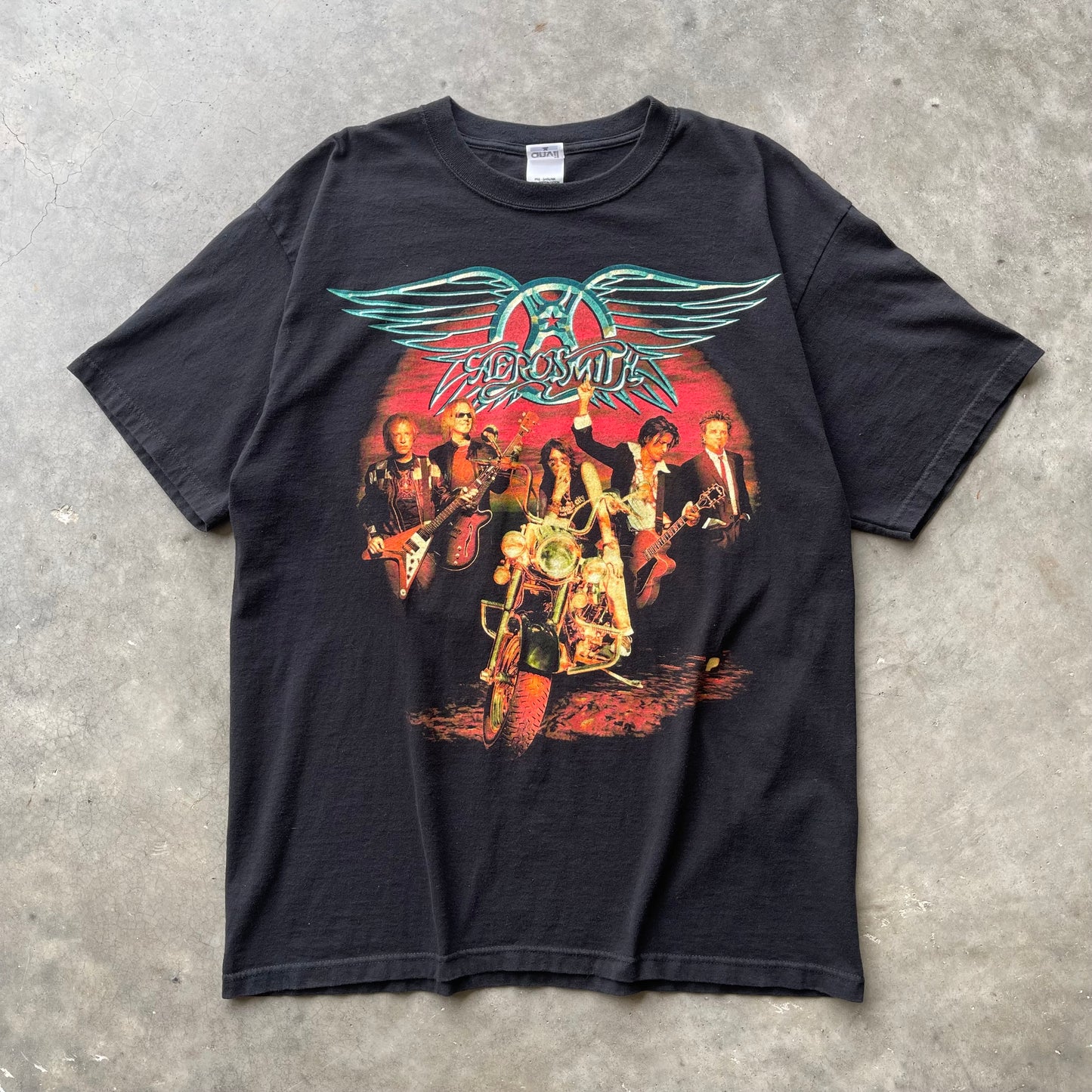 (XL) '06 Aerosmith "Rockin' the Joint" Tour Graphic Tee
