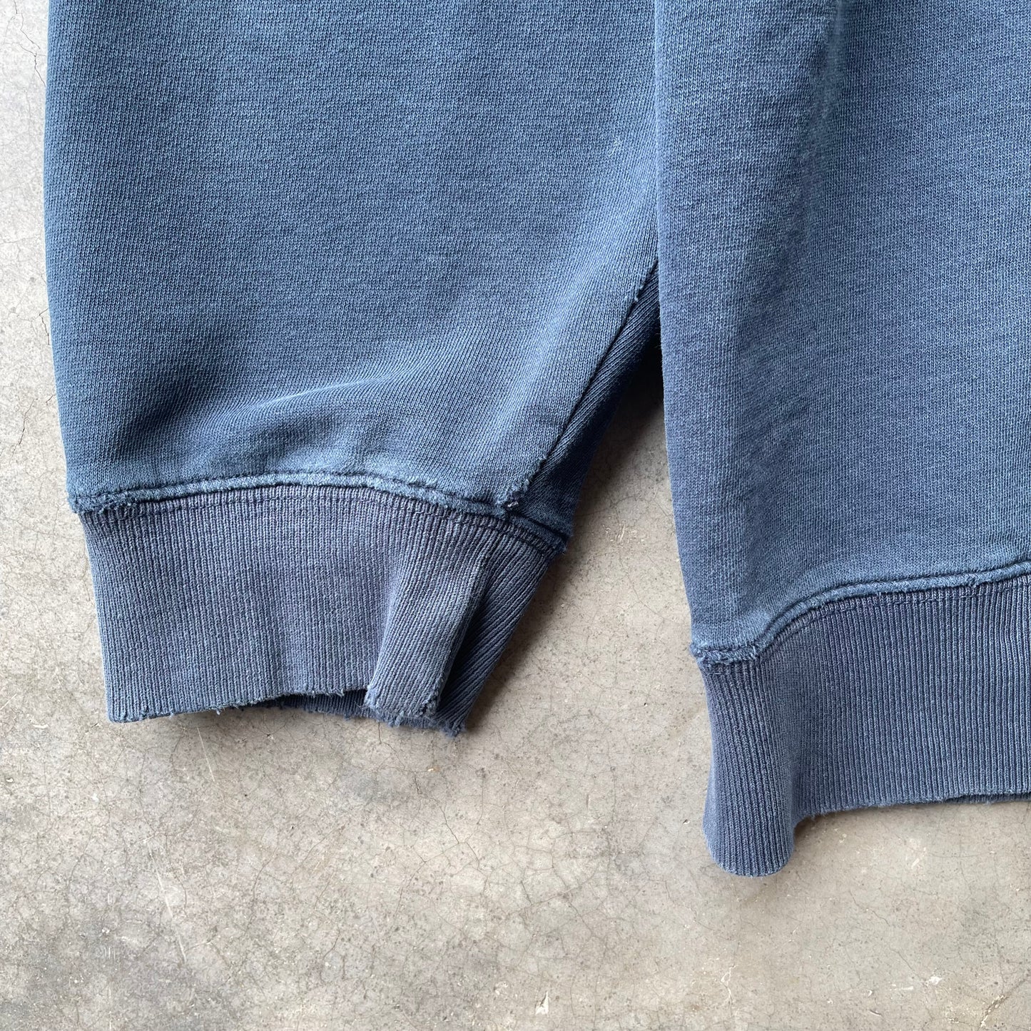 (L/XL) 90s Tommy Hilfiger Embroidered Crewneck