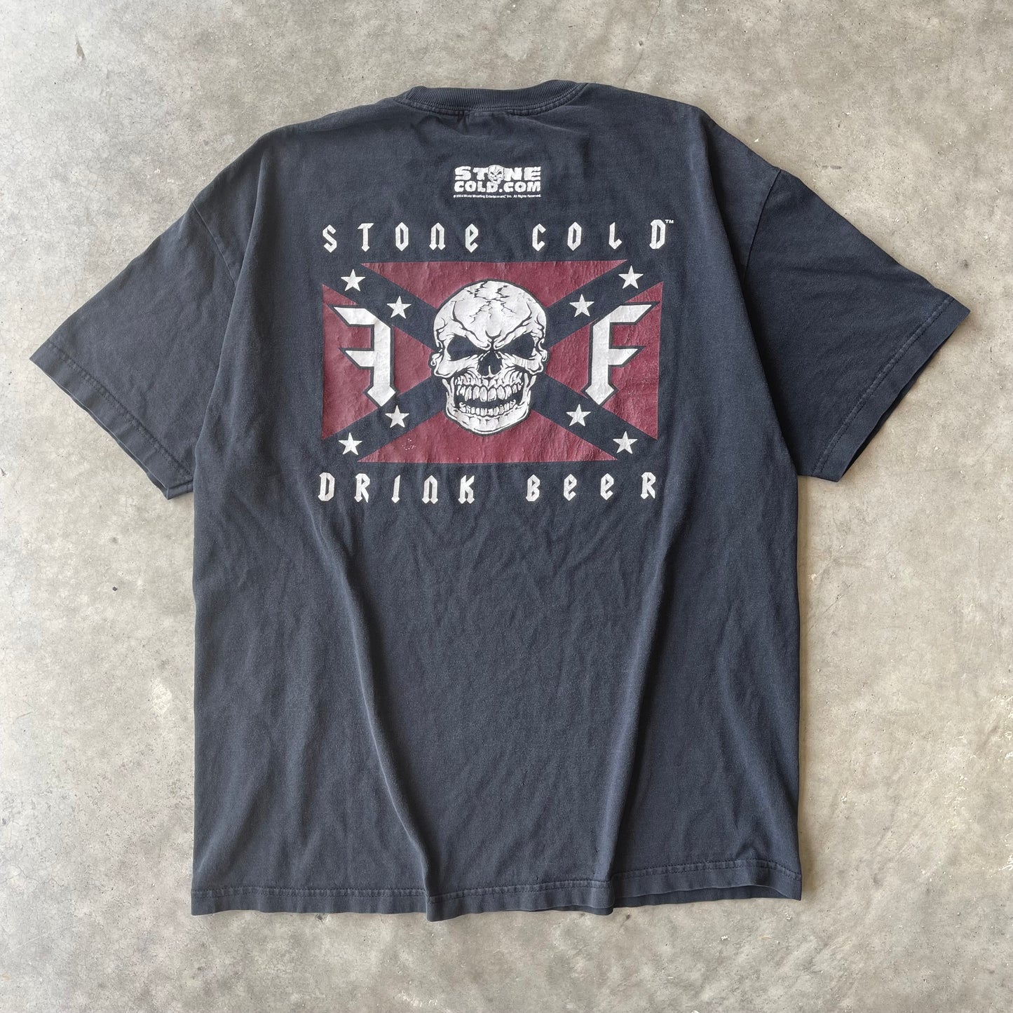 (XL) ‘04 Stone Cold Austin WWE “Stone Cold Drink Beer” Tee