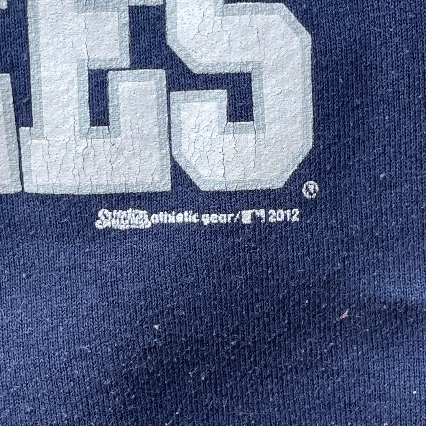 (M) 2012 New York Yankees MLB Spell Out Crewneck