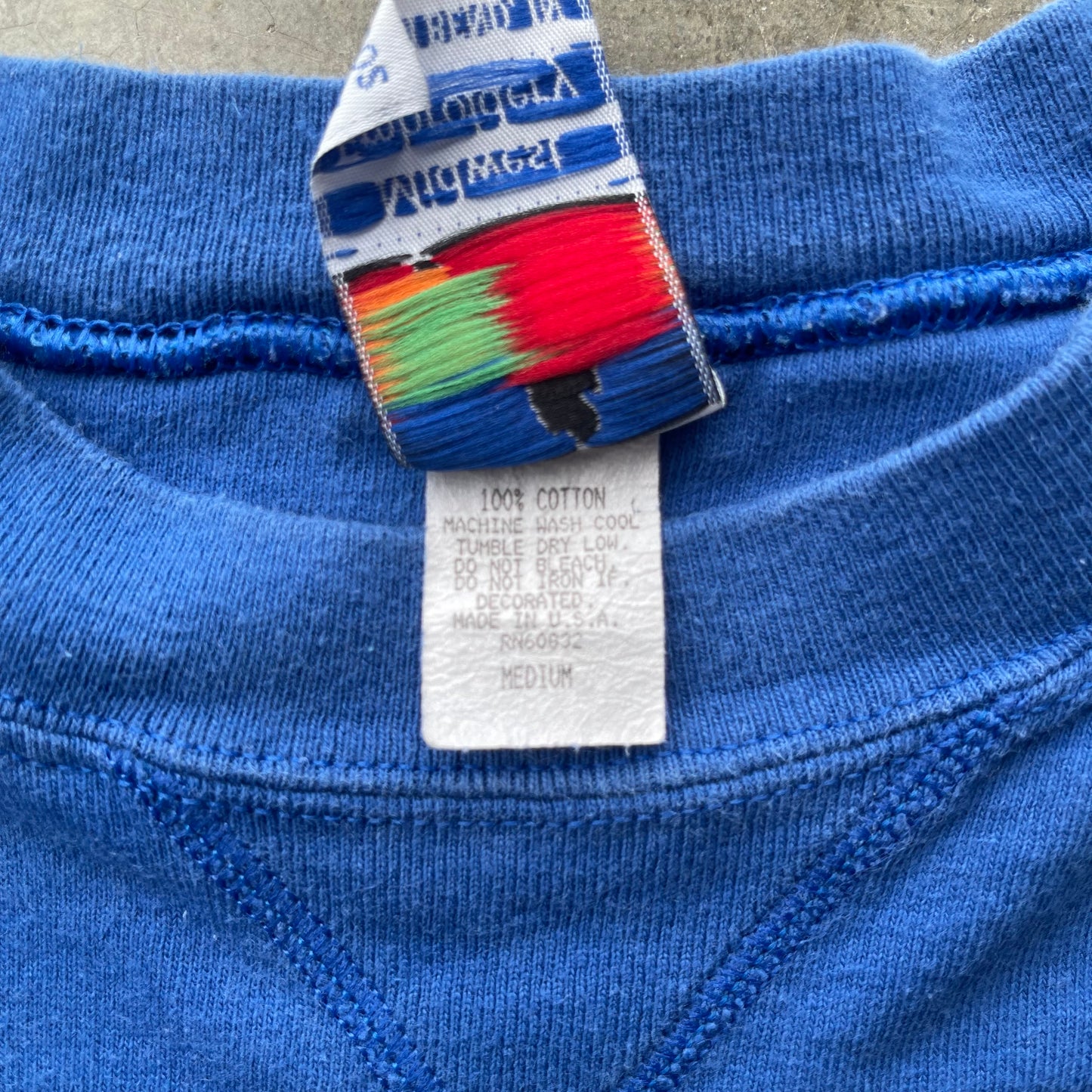 (M) 90s University of Kentucky Wildcats Embroidered Logo Tee