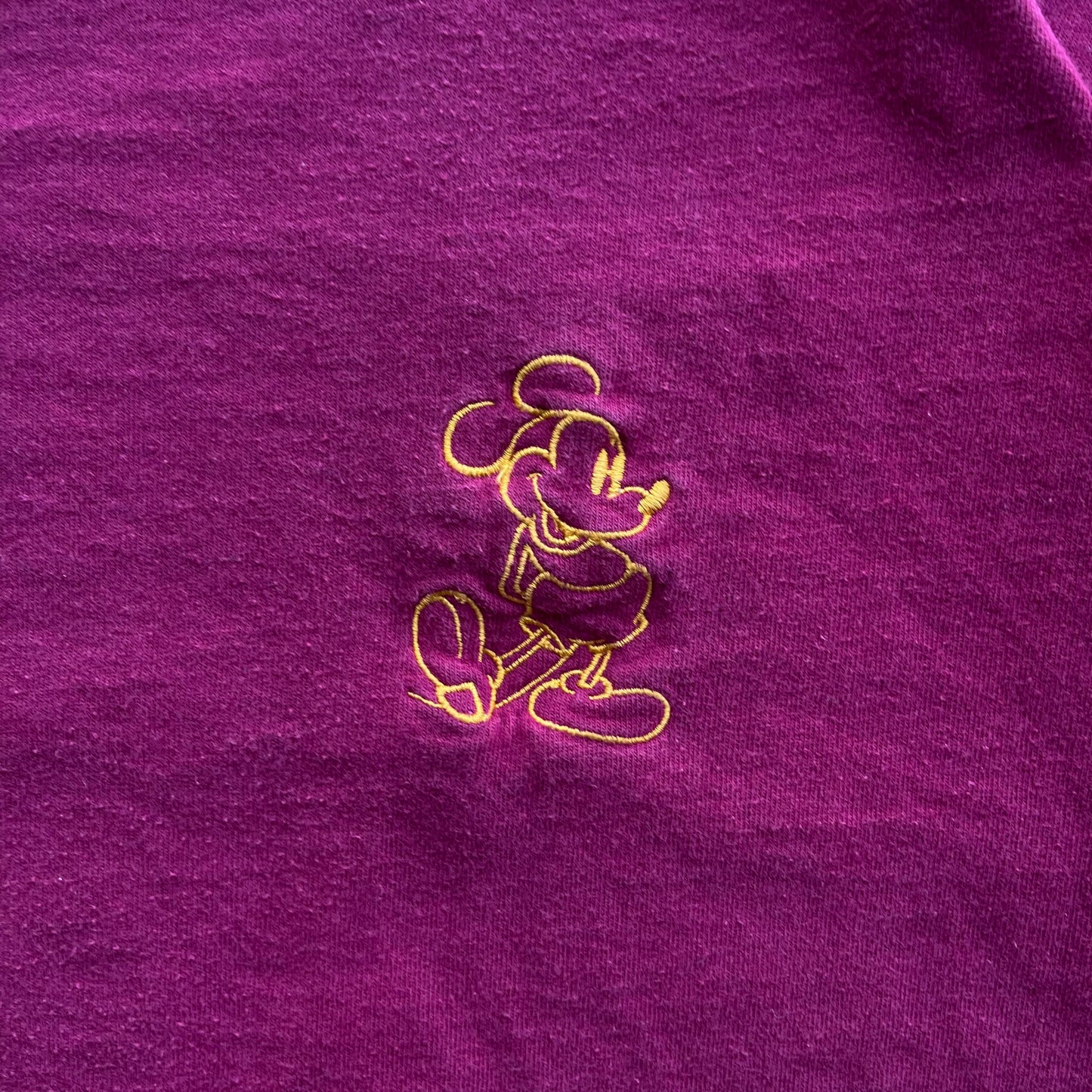 (M) Vintage Disney Mickey Embroidered Tee
