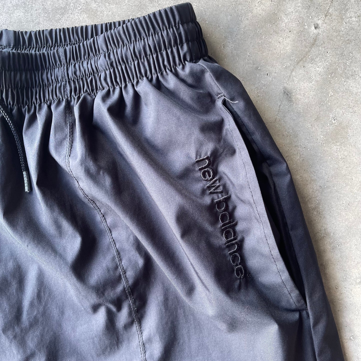 (M) 00s New Balance Black Track Pants