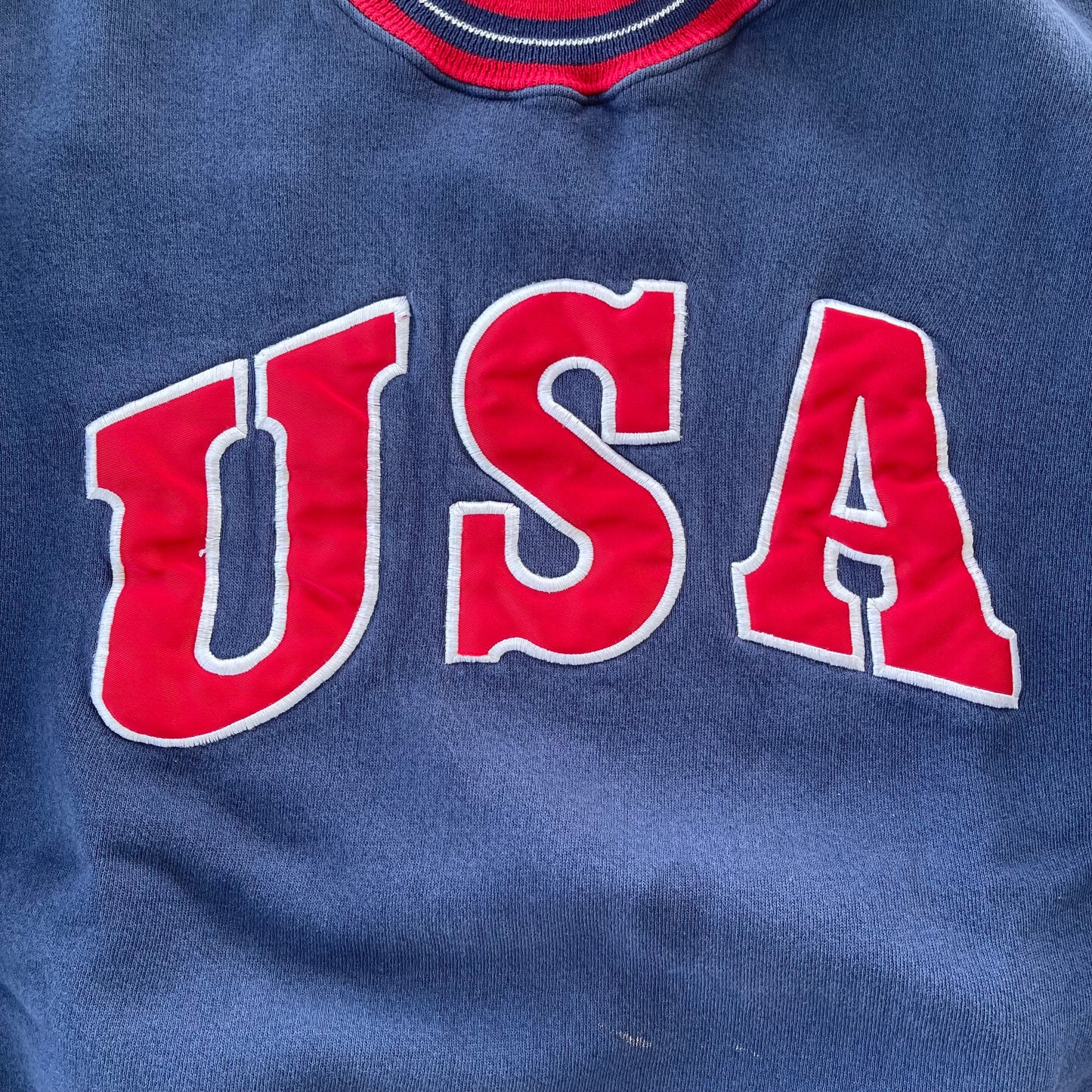(M/L) 90s USA Embroidered Crewneck