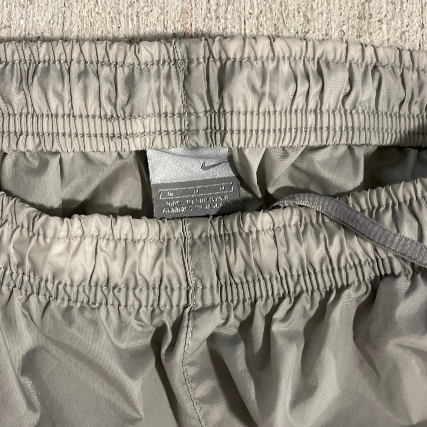 (L) 00s Vintage Nike Gray Track Pants