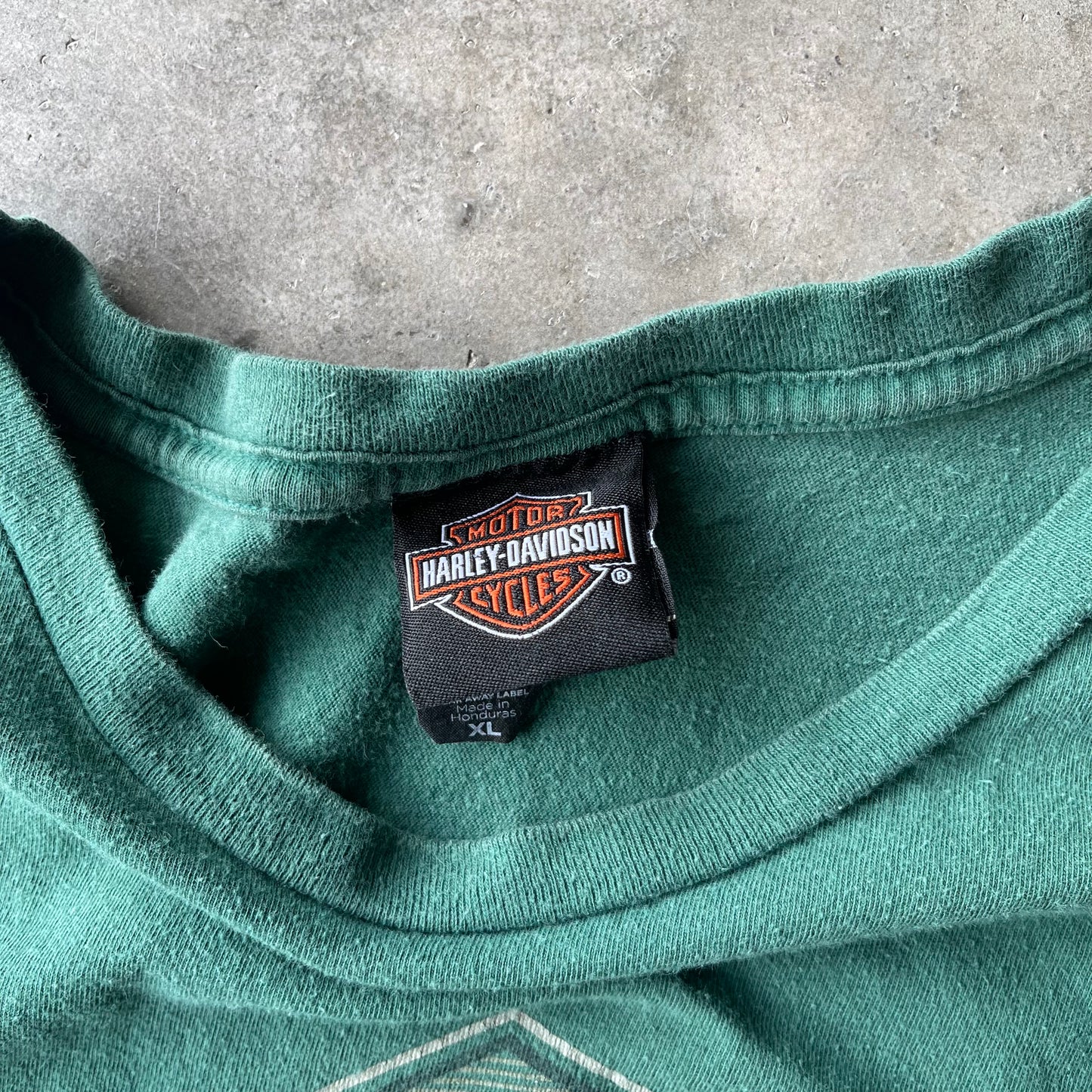 (L) Harley Davidson "Kootenays" Bigfoot Cropped Tee