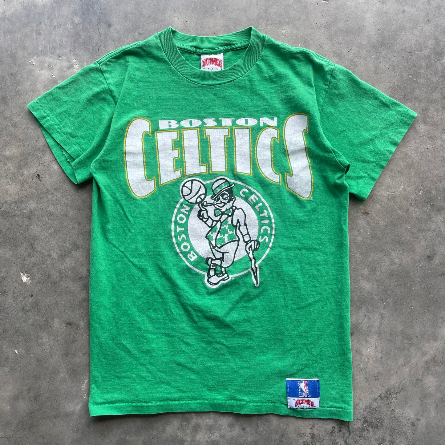 (S) 90s Boston Celtics Nutmeg Graphic Tee