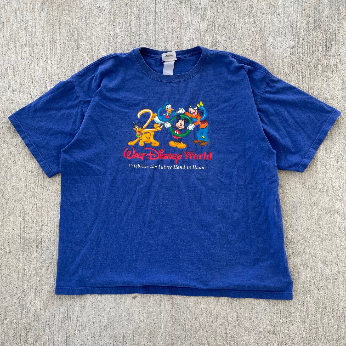 (2XL) 2000 Disney Character Tee