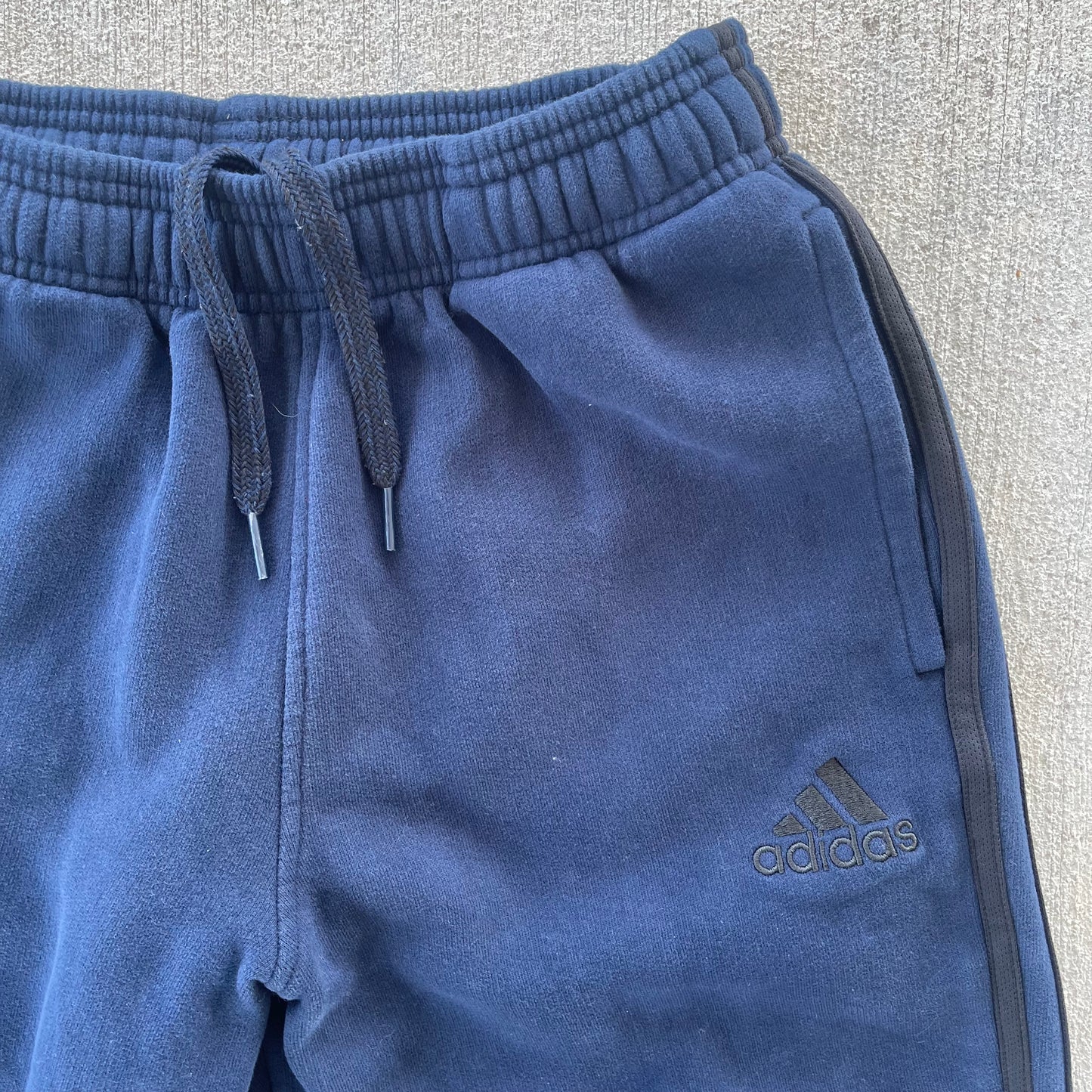 (M) 00s Adidas Navy Blue Sweatpants