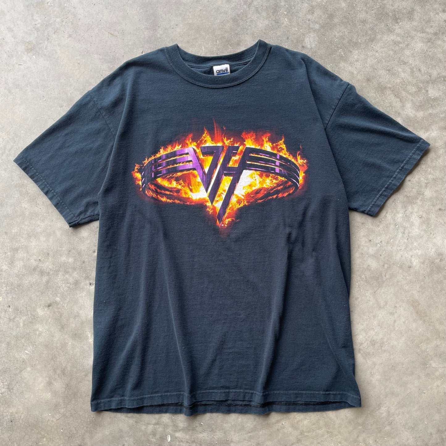 (XL) '05 Van Halen Kicks Ass Flaming Ring Tour Graphic Tee