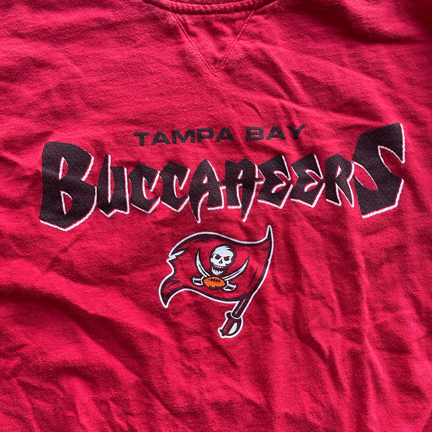 (L) 00s Tampa Bay Buccaneers Long Sleeve Tee