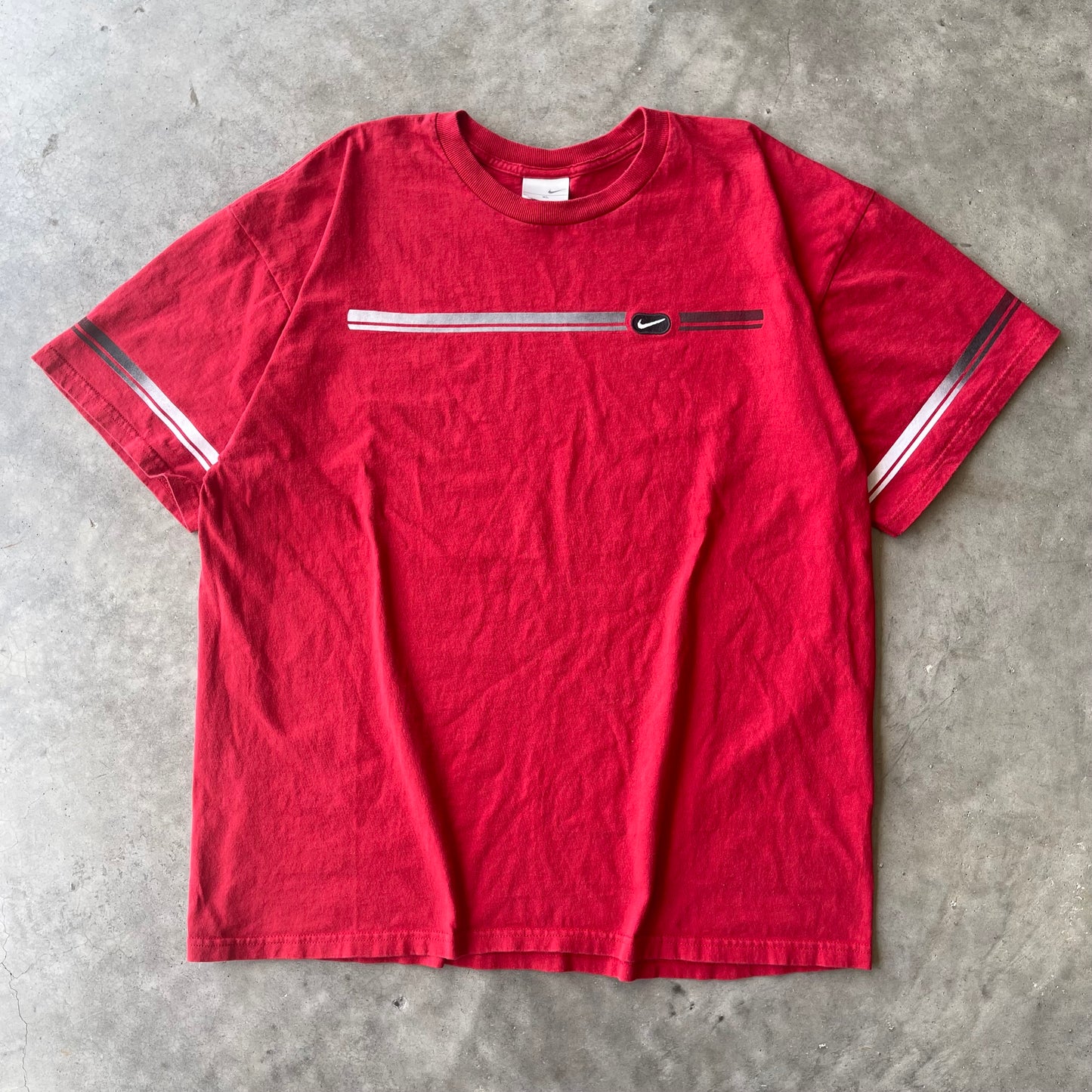 (XL) Y2K Nike Embroidered Swoosh Tee