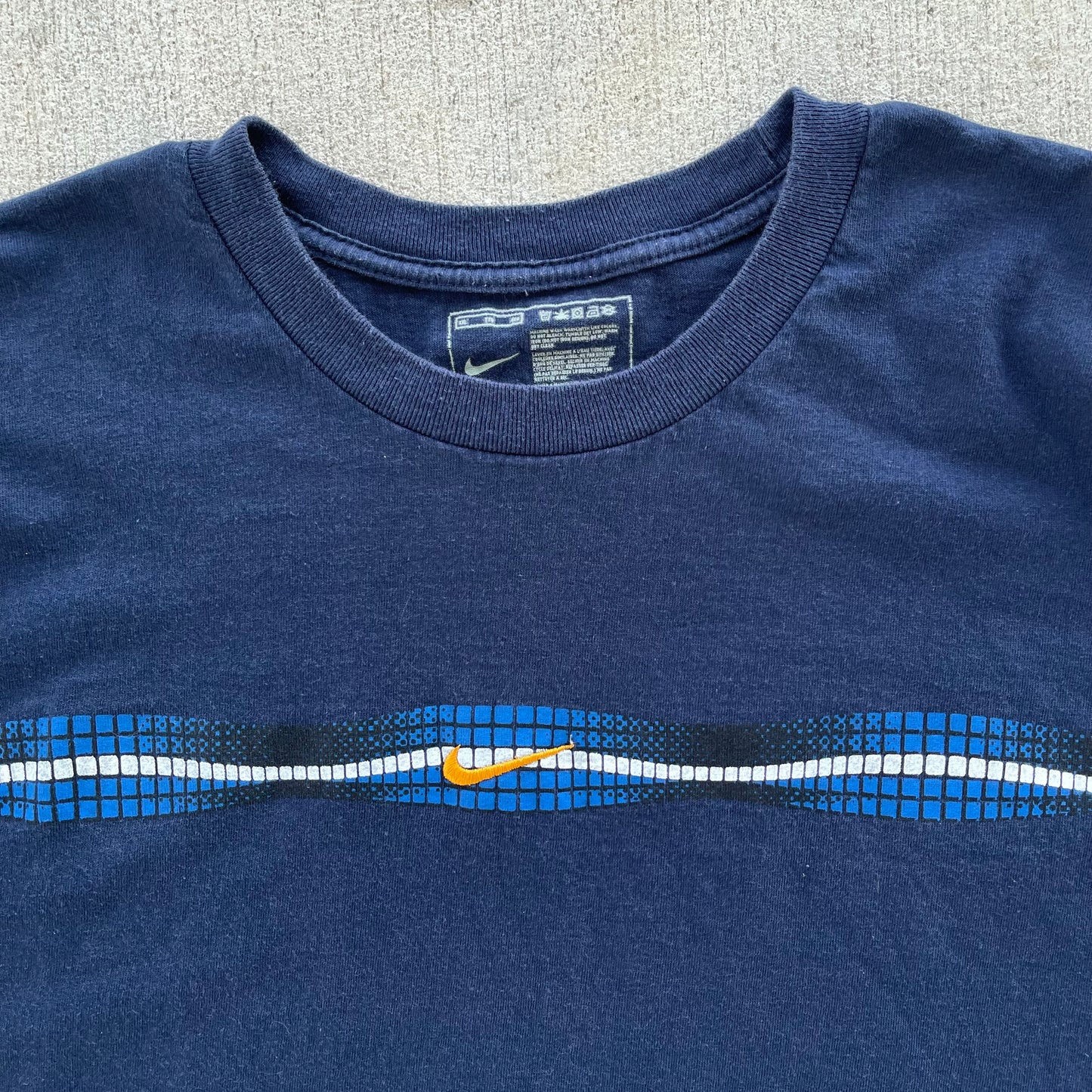 (2XL) 00s Nike Center Swoosh Tee