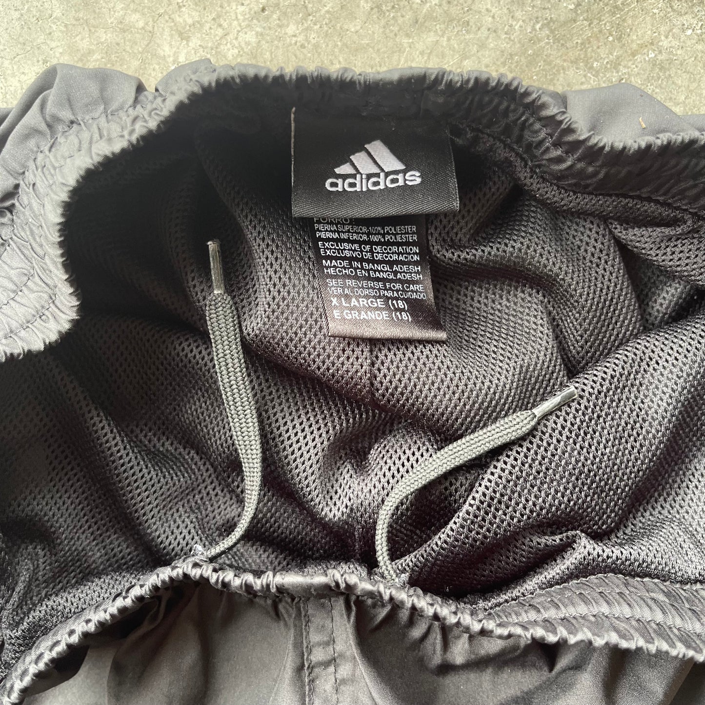 (M) 00s Adidas Black Track Pants