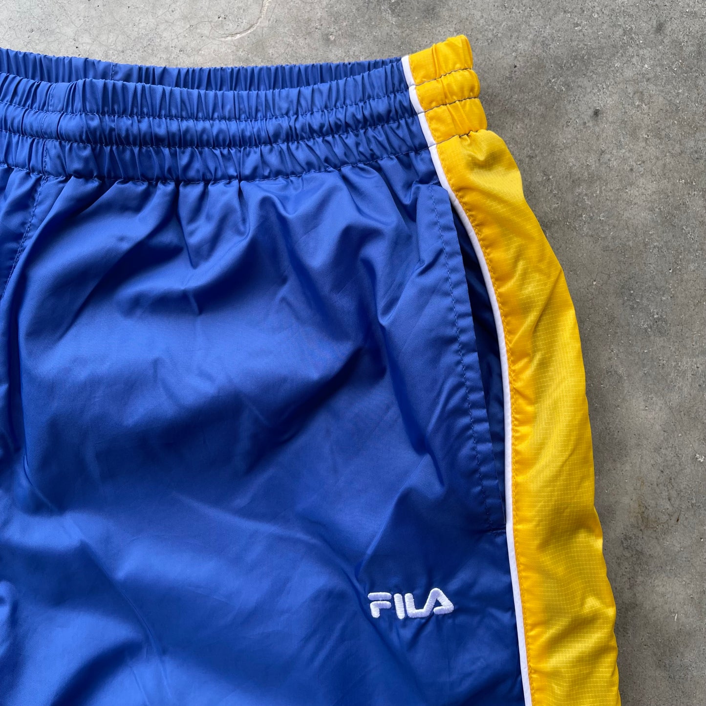 (M) 00s Fila Track Pants