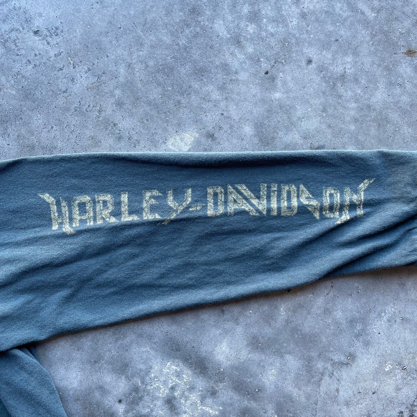 (L/XL) Harley Davidson Rock n' Roll Skeleton Hand Long Sleeve Tee