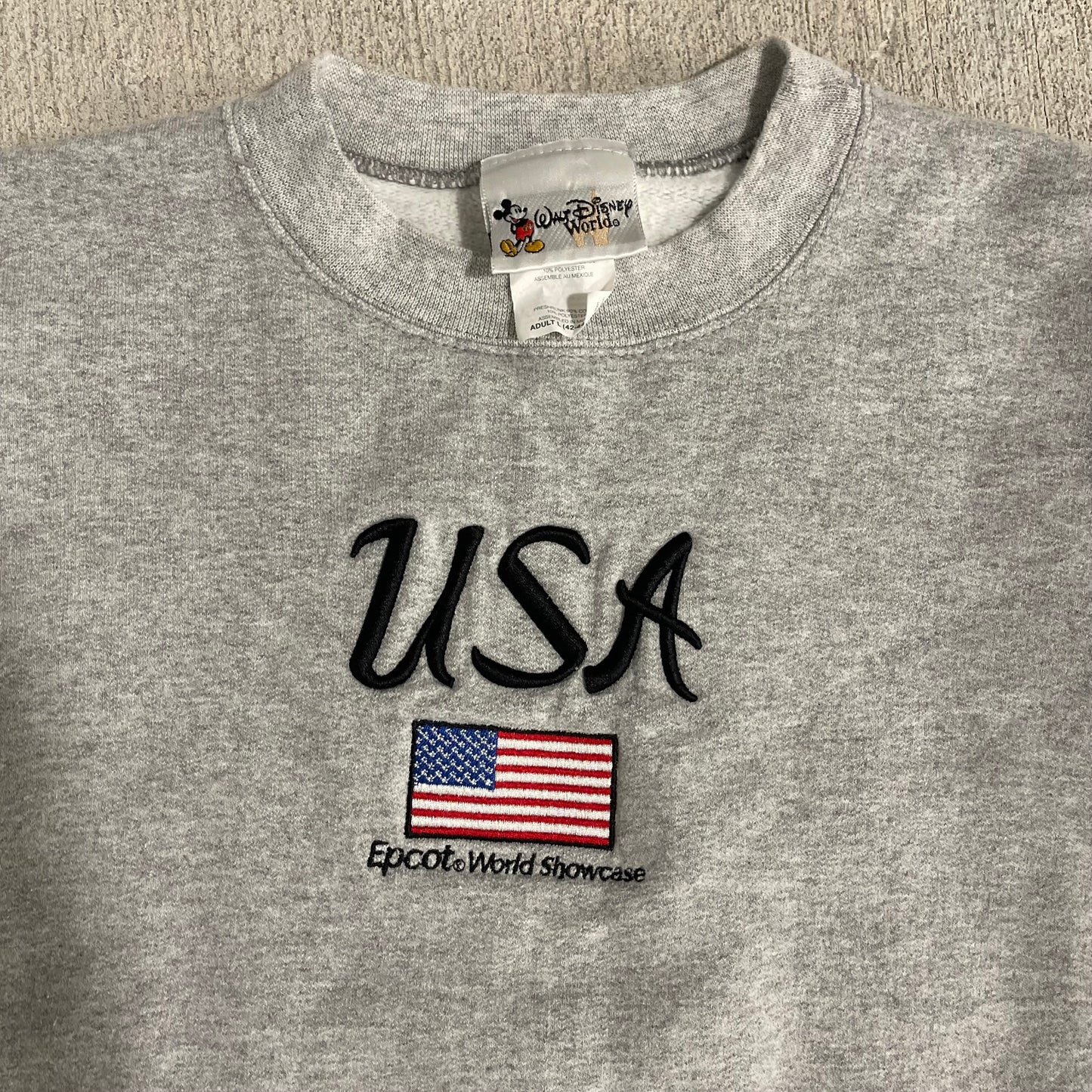 (M/L) 90s Epcot USA Disney Crewneck