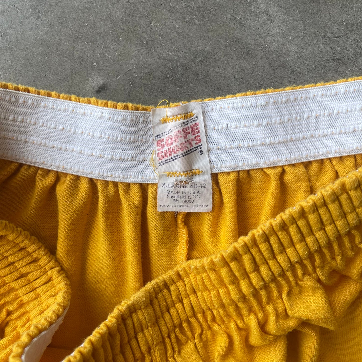 (M) 90s Georgia Tech Yellow Jackets Sweat Shorts