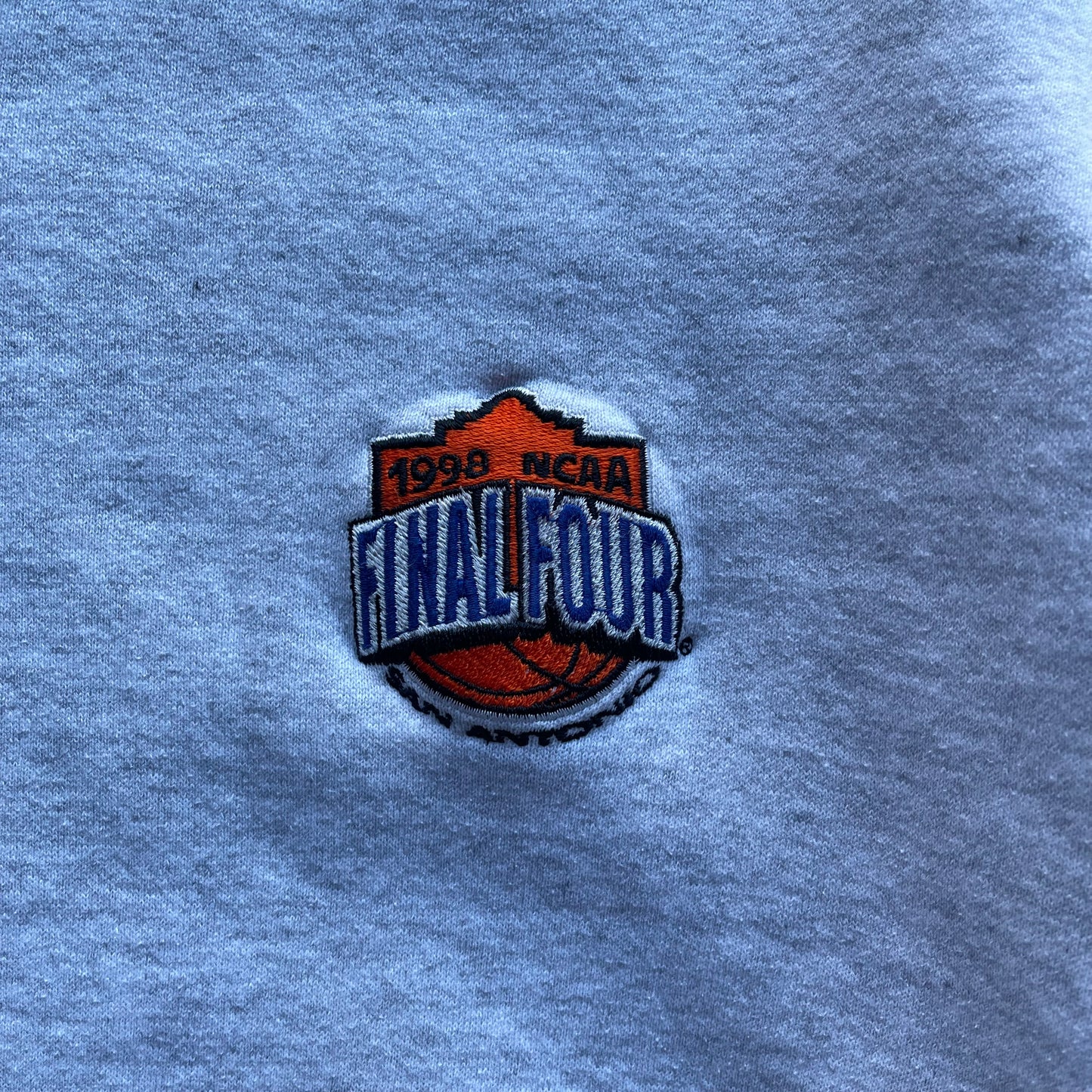 (L) '98 NCAA Final Four Embroidered Crewneck