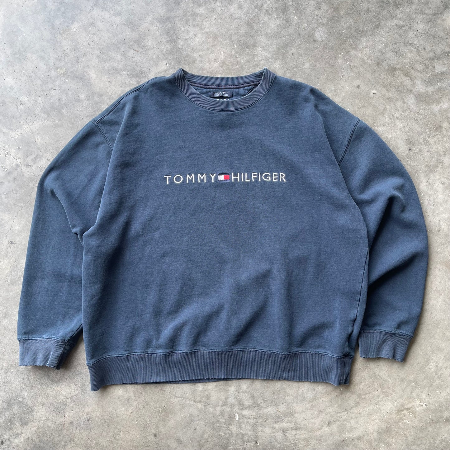 (L/XL) 90s Tommy Hilfiger Embroidered Crewneck