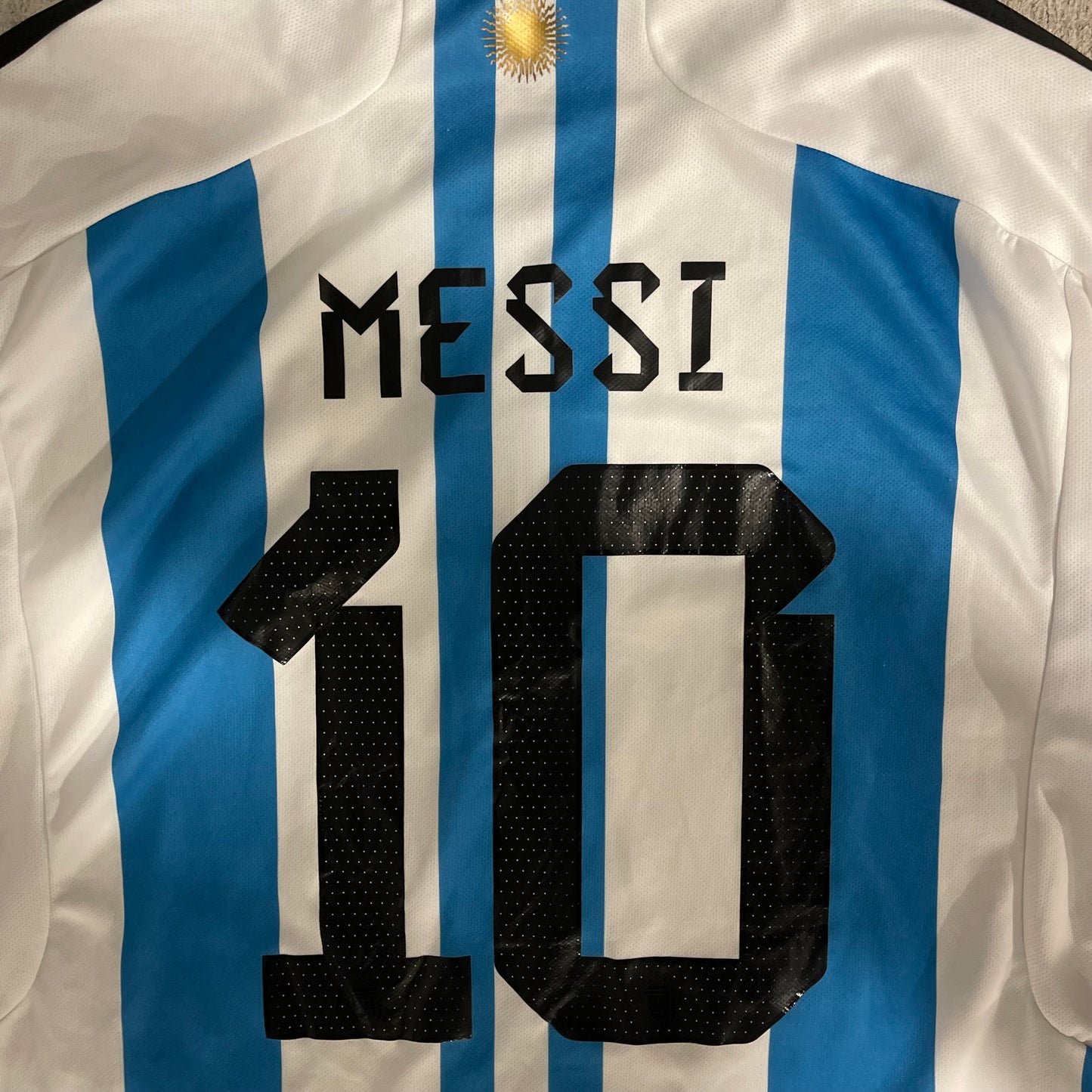 (L) 2022 FIFA Argentina 'Lionel Messi' Soccer Jersey