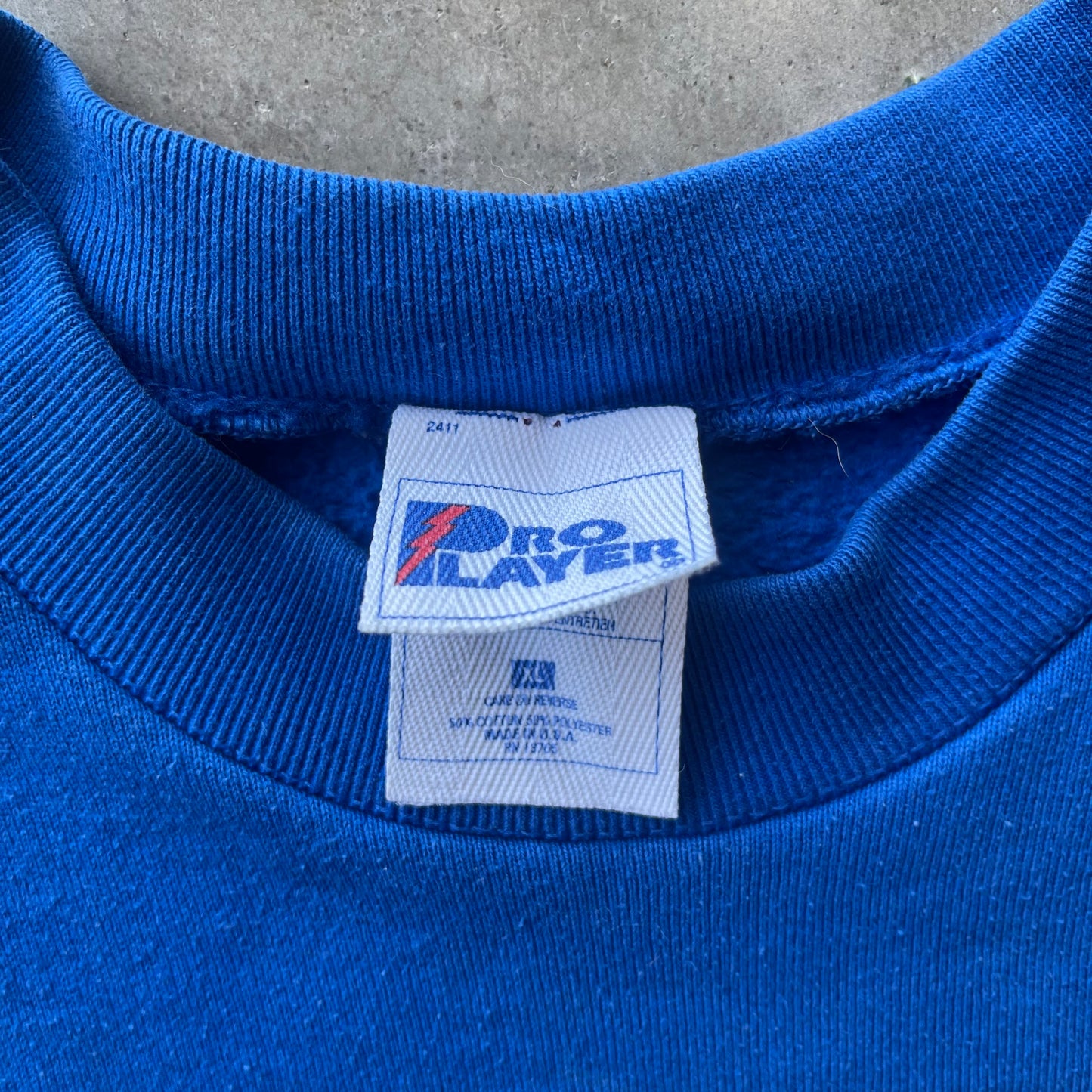 (XL) ‘95 St. Louis Rams NFL Graphic Helmet Crewneck
