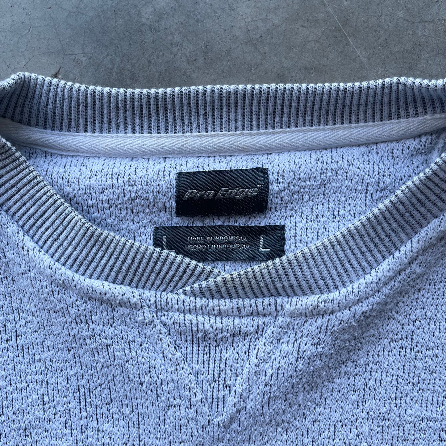 (L) 00s University of Miami Hurricanes Embroidered Pro Edge Crewneck